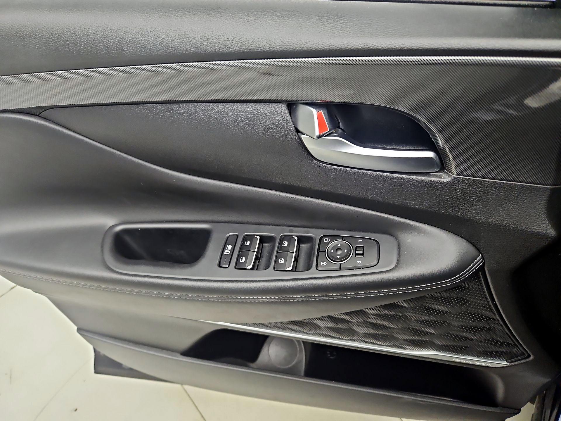 Thumbnail: 2021 Hyundai Santa Fe - 12