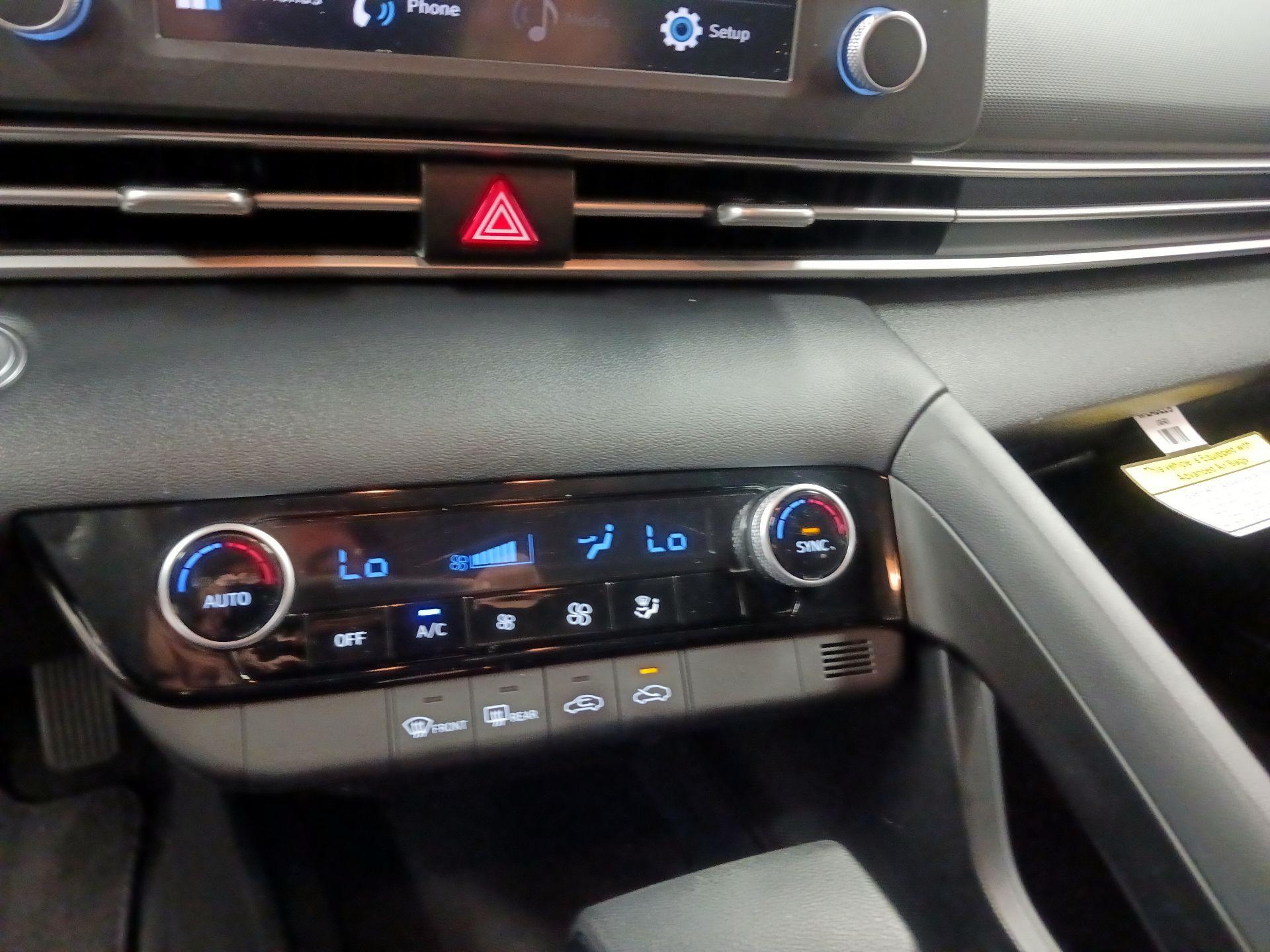 Thumbnail: 2023 Hyundai Elantra - 14