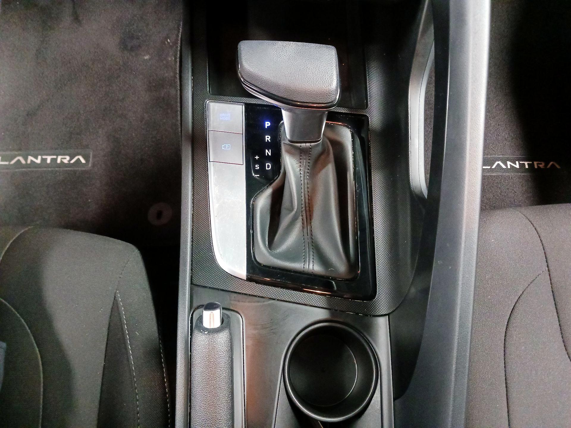 Thumbnail: 2023 Hyundai Elantra - 15