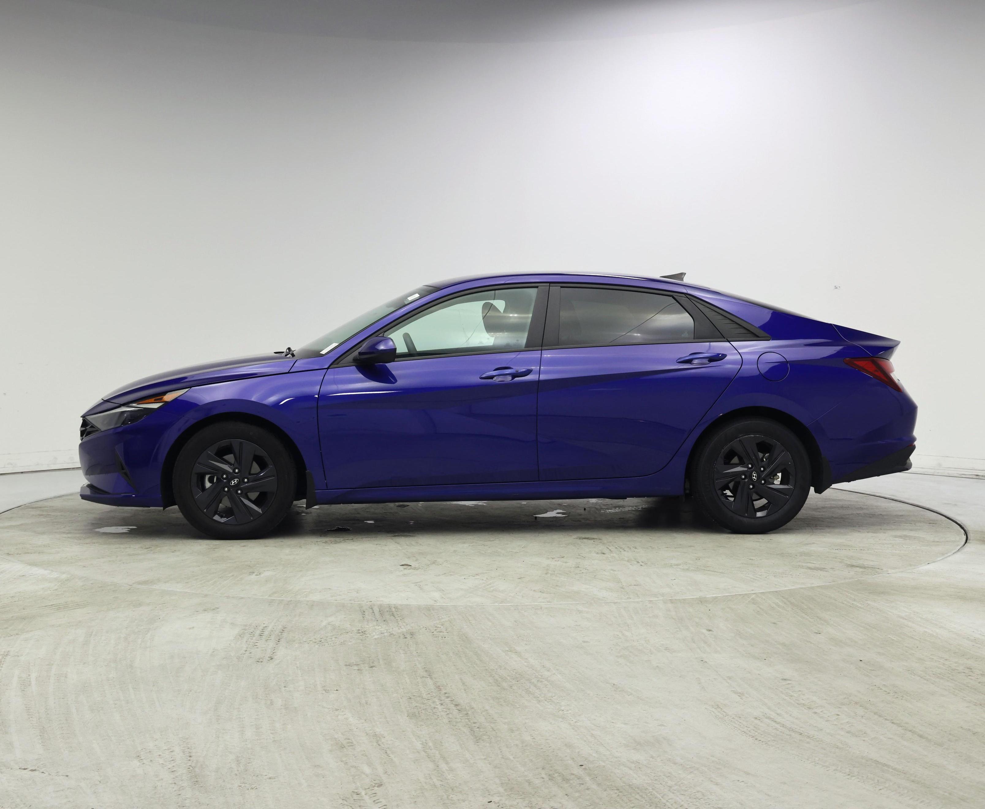 Thumbnail: 2023 Hyundai Elantra - 3