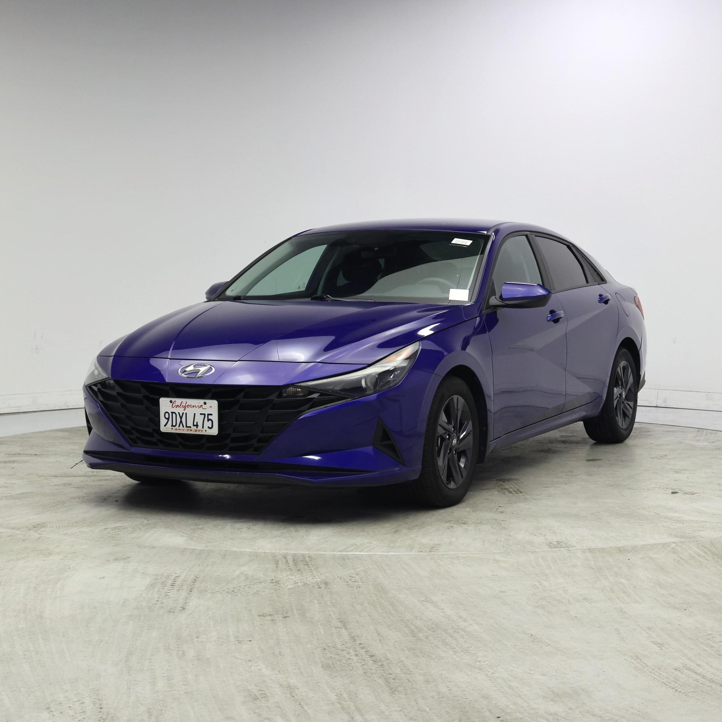 Thumbnail: 2023 Hyundai Elantra - 4