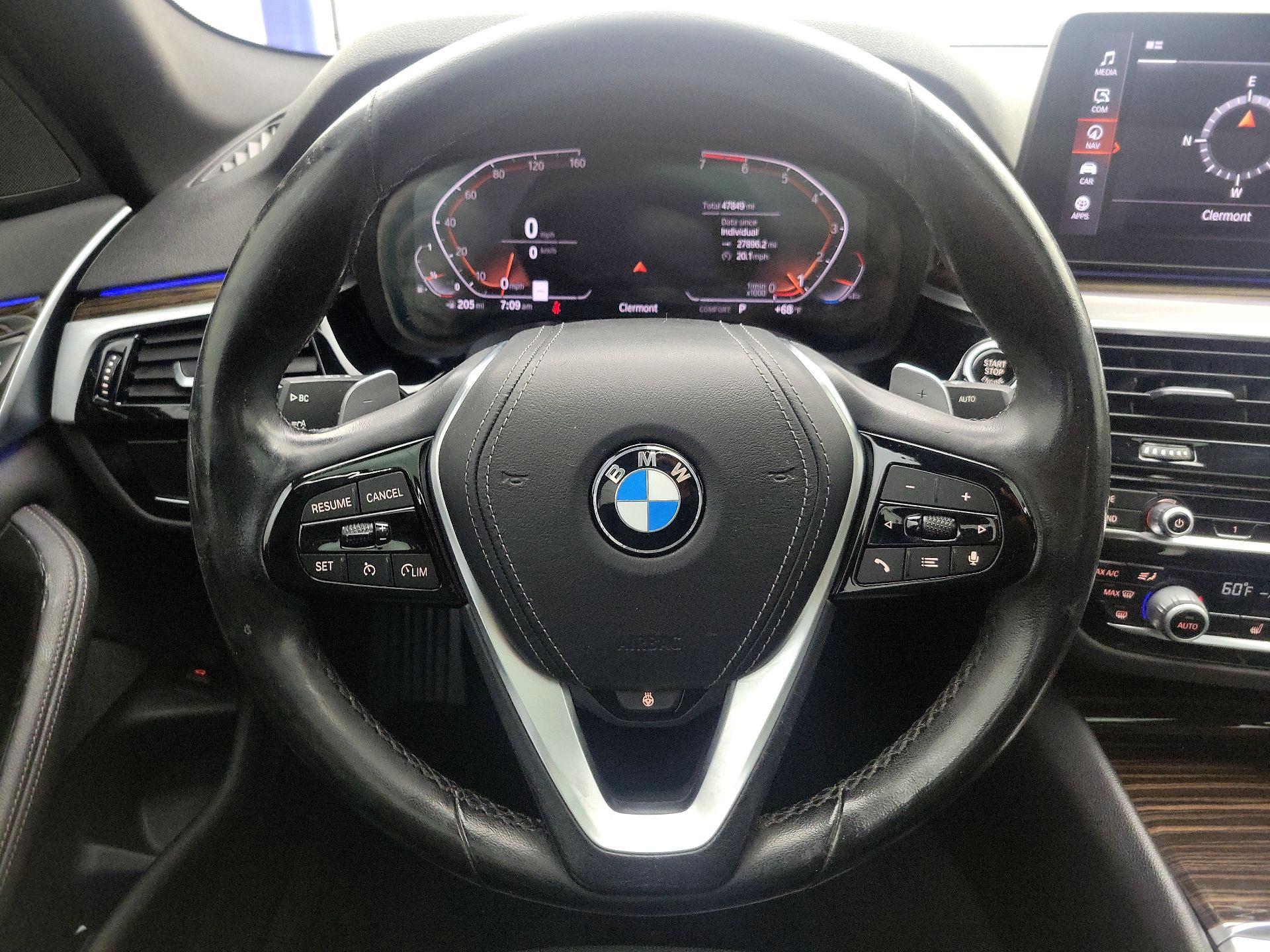 Thumbnail: 2021 BMW 5 Series - 10
