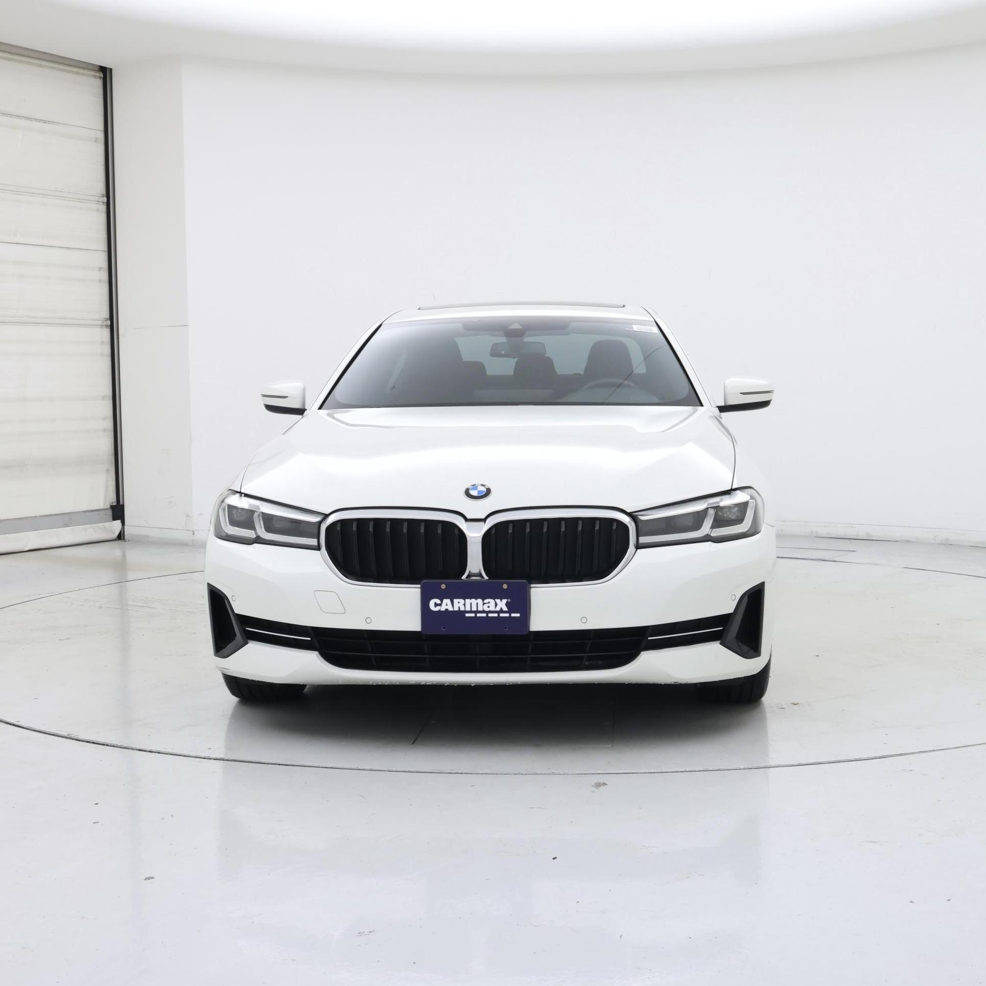 Thumbnail: 2021 BMW 5 Series - 5