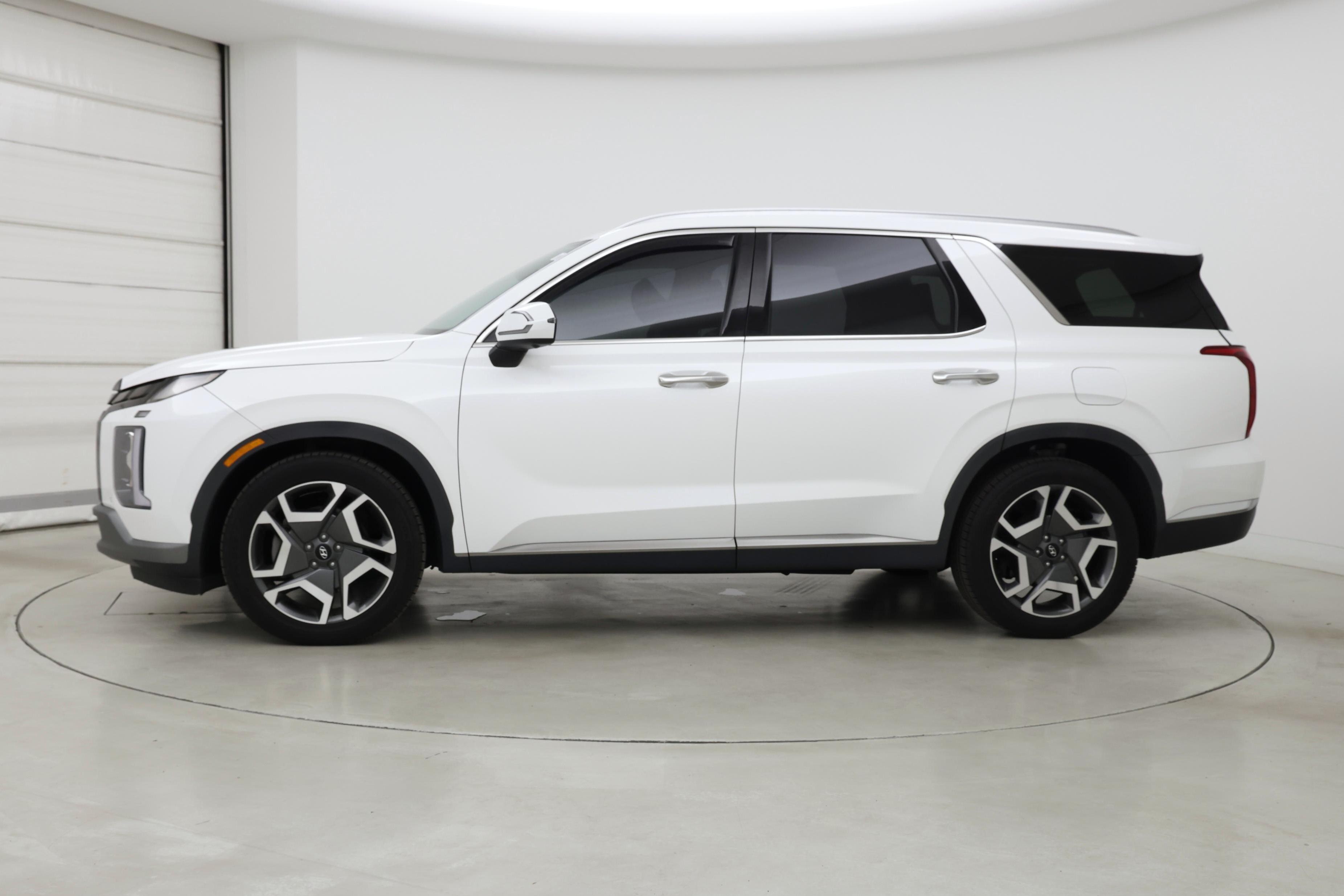 Thumbnail: 2023 Hyundai Palisade - 3