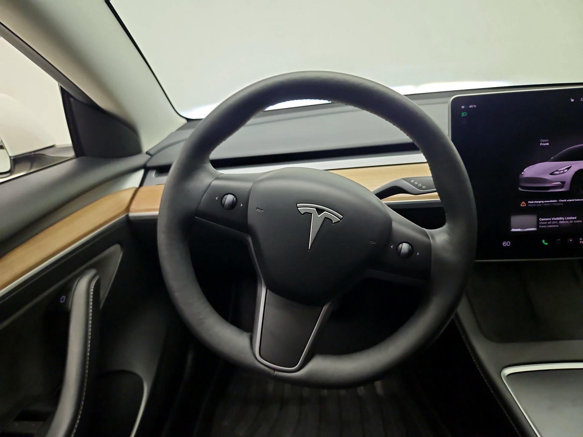 Thumbnail: 2023 Tesla Model 3 - 10