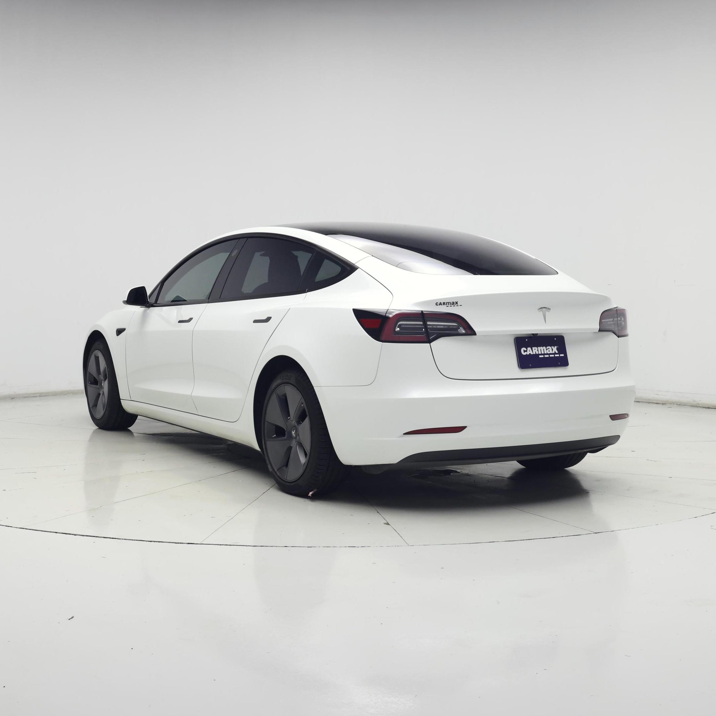 Thumbnail: 2023 Tesla Model 3 - 2
