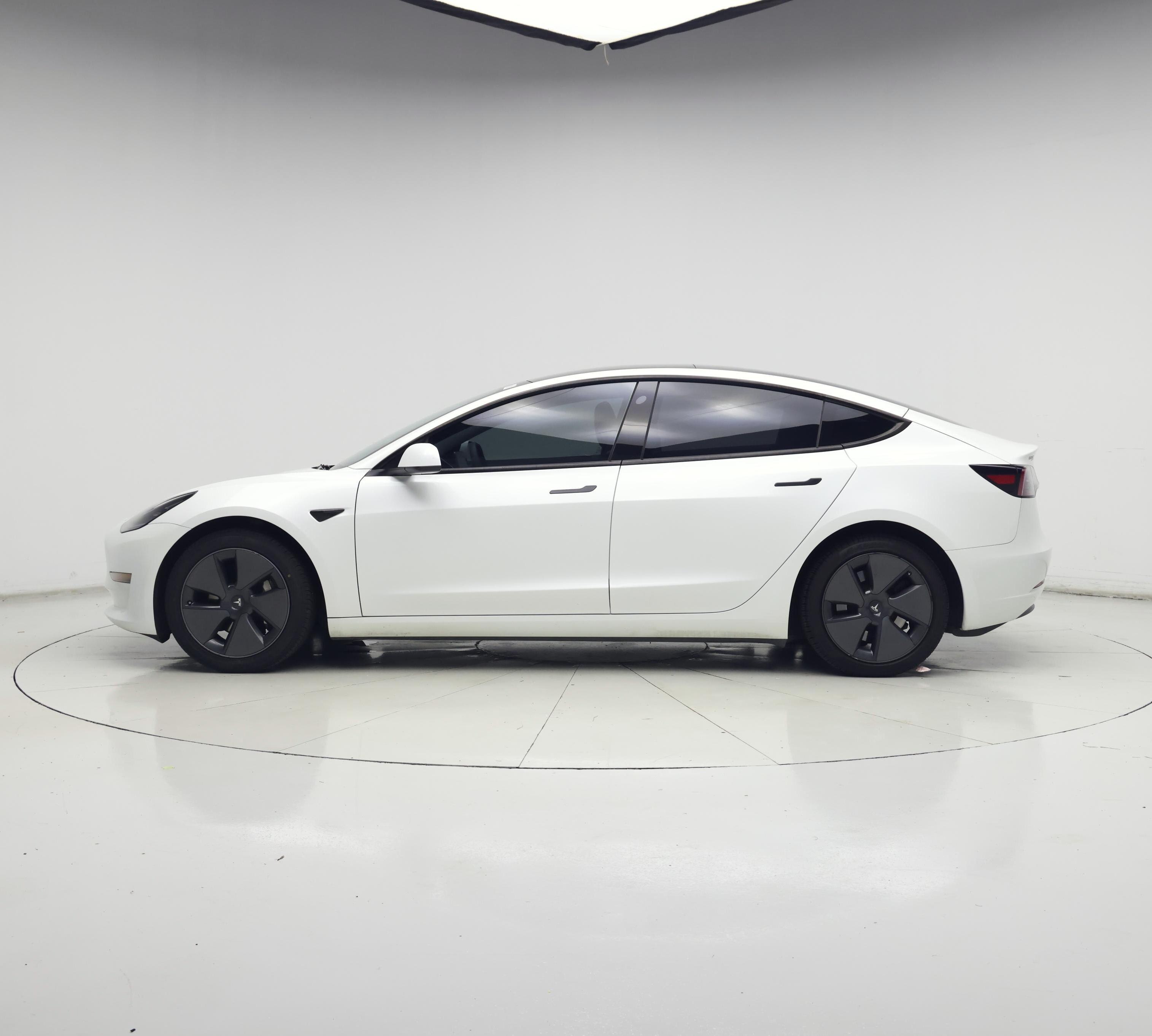 Thumbnail: 2023 Tesla Model 3 - 3