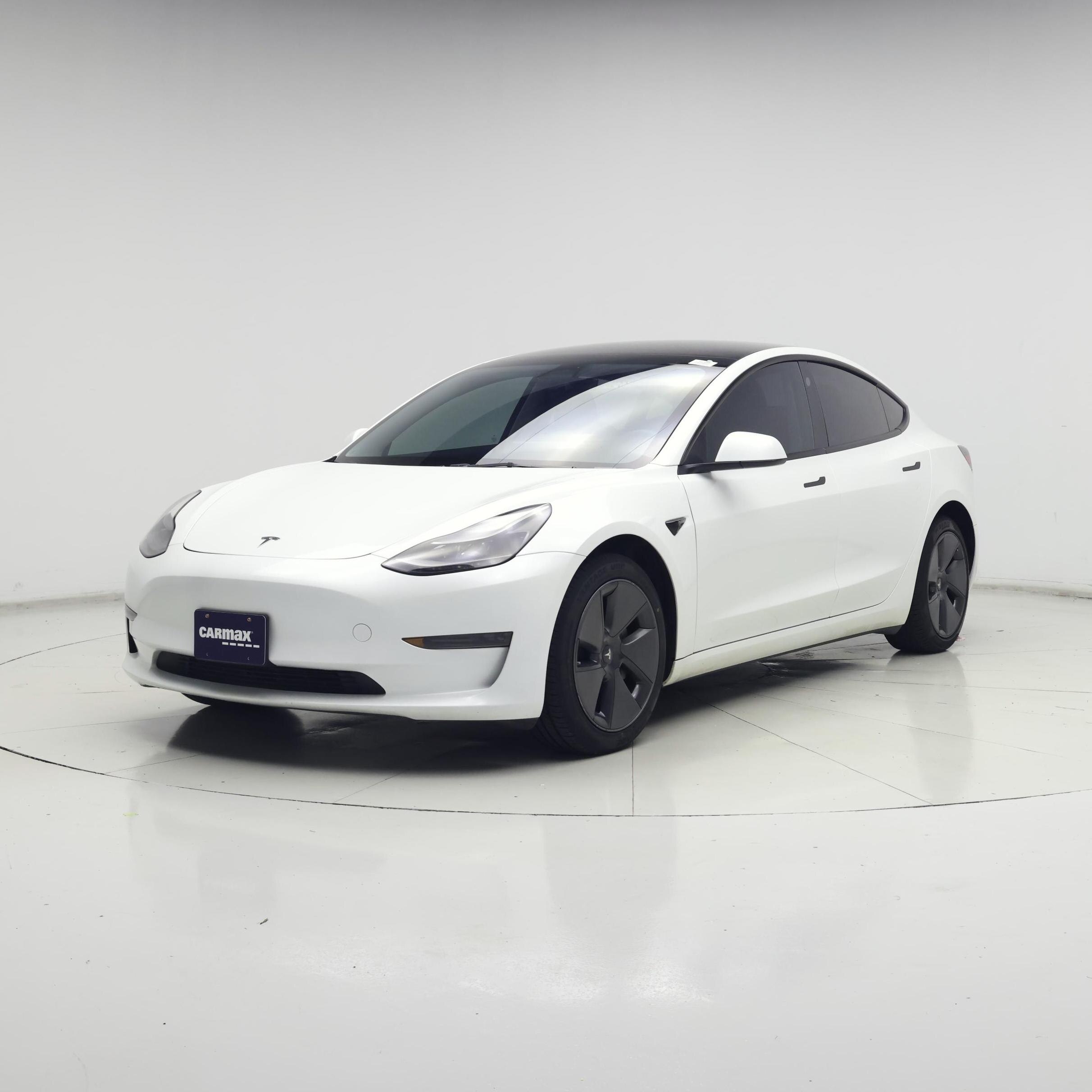 Thumbnail: 2023 Tesla Model 3 - 4