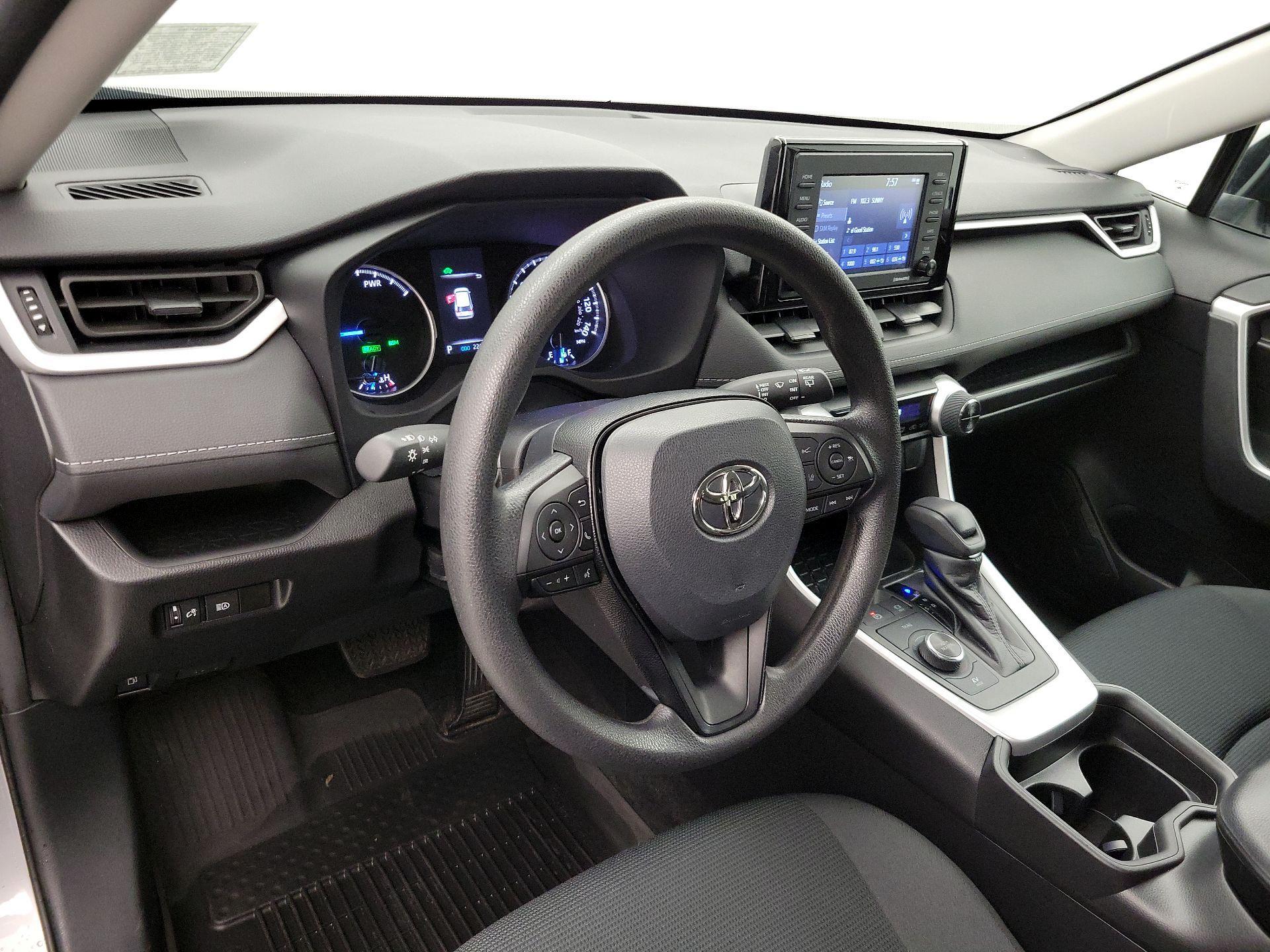 Thumbnail: 2021 Toyota RAV4 - 9