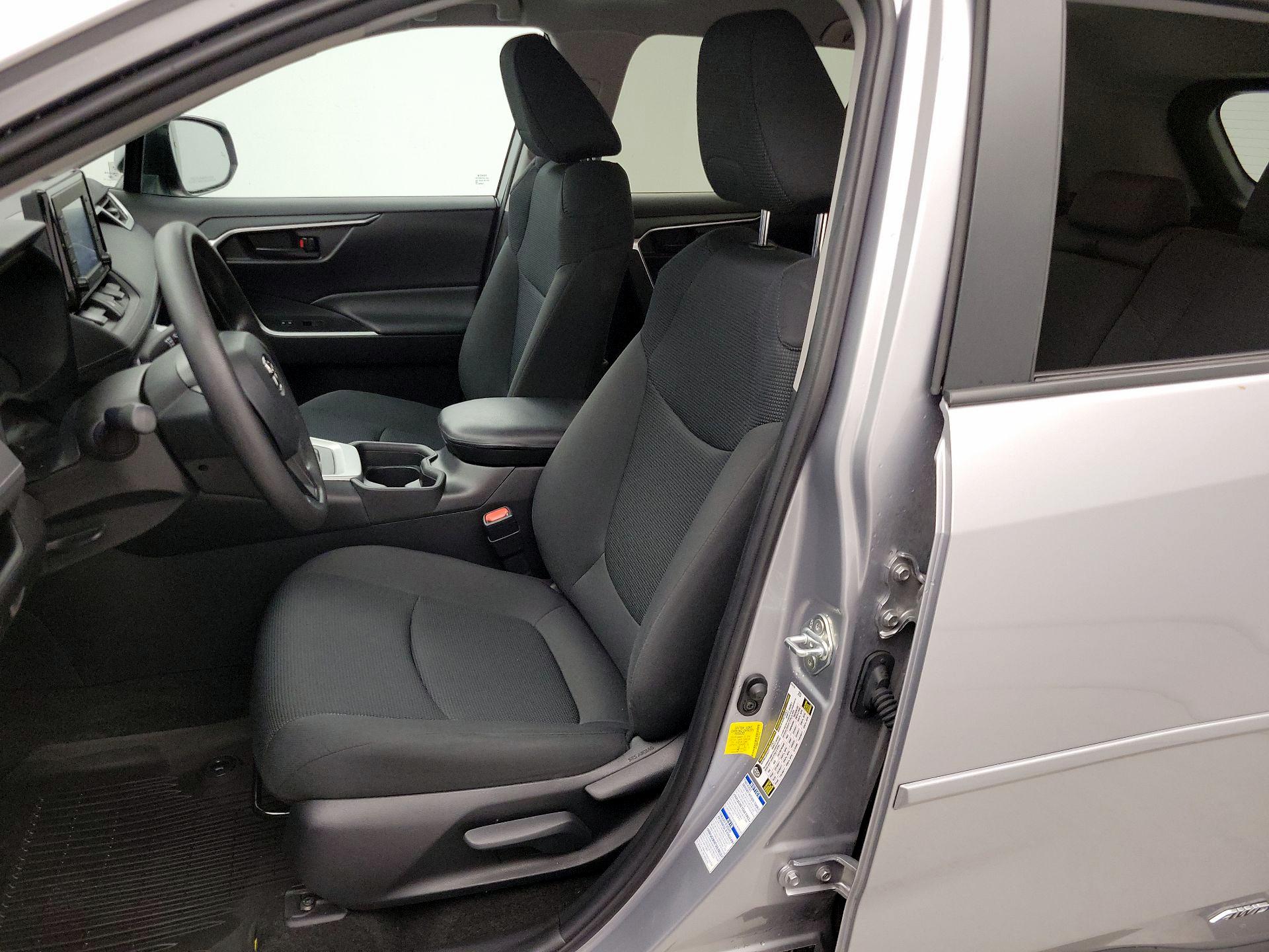 Thumbnail: 2021 Toyota RAV4 - 11