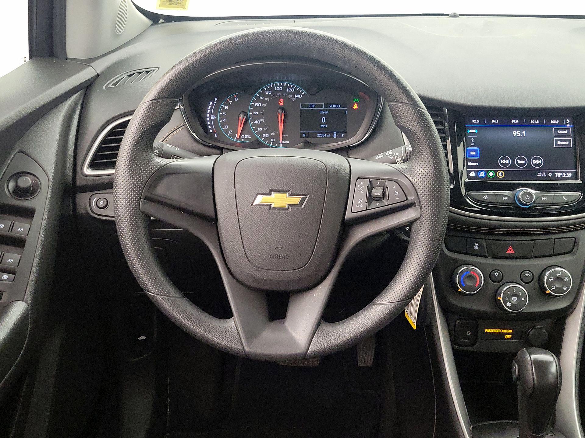 Thumbnail: 2021 Chevrolet Trax - 10