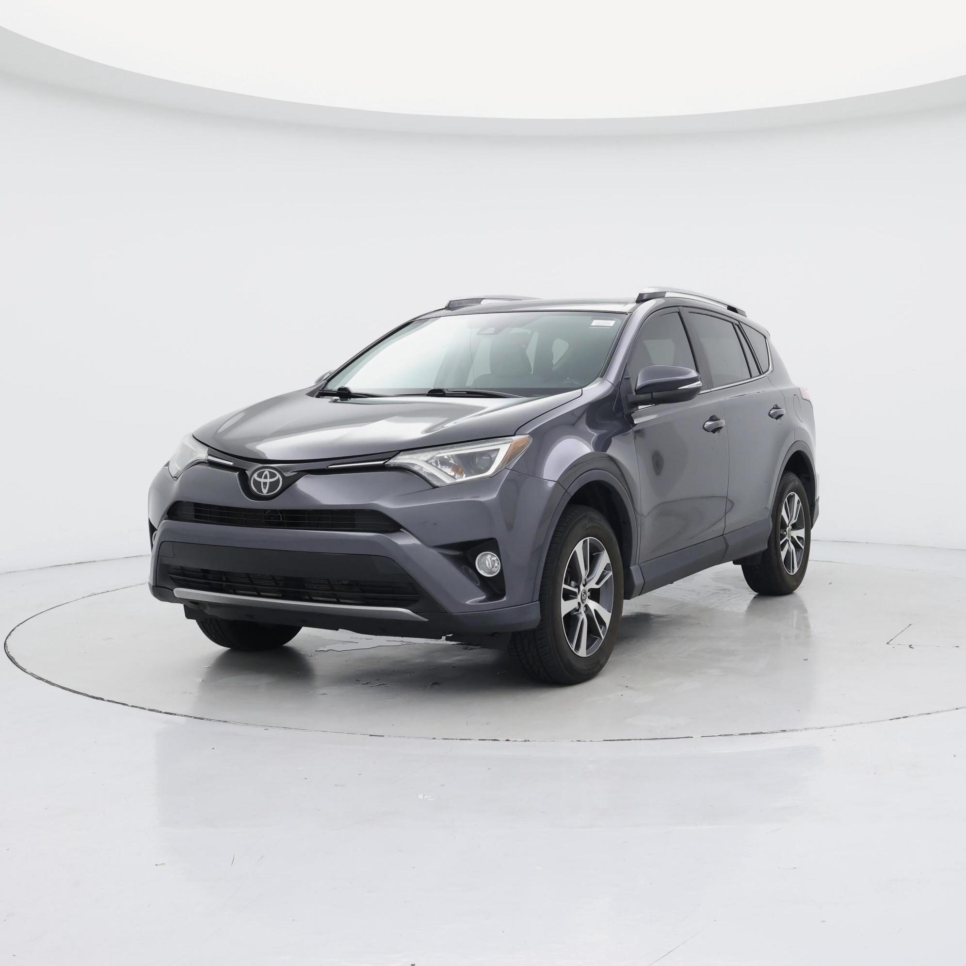 Thumbnail: 2018 Toyota RAV4 - 4