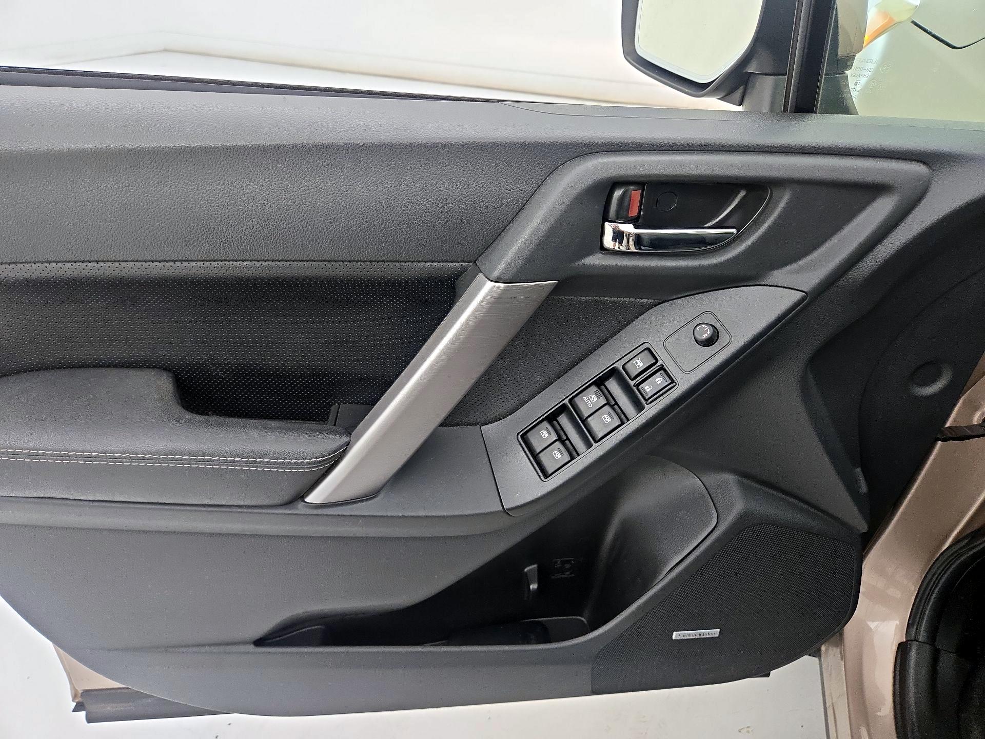 Thumbnail: 2015 Subaru Forester - 12