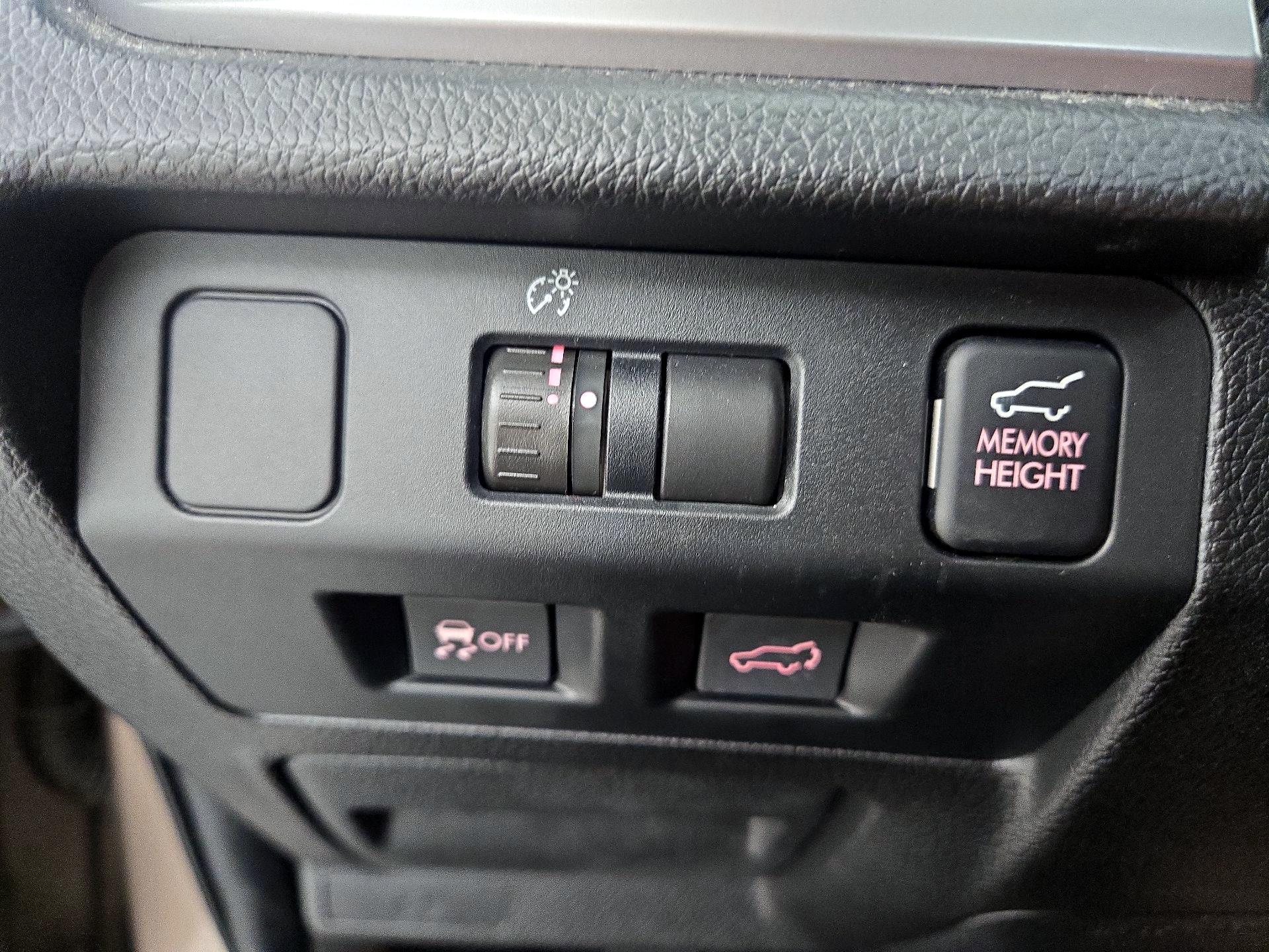 Thumbnail: 2015 Subaru Forester - 13