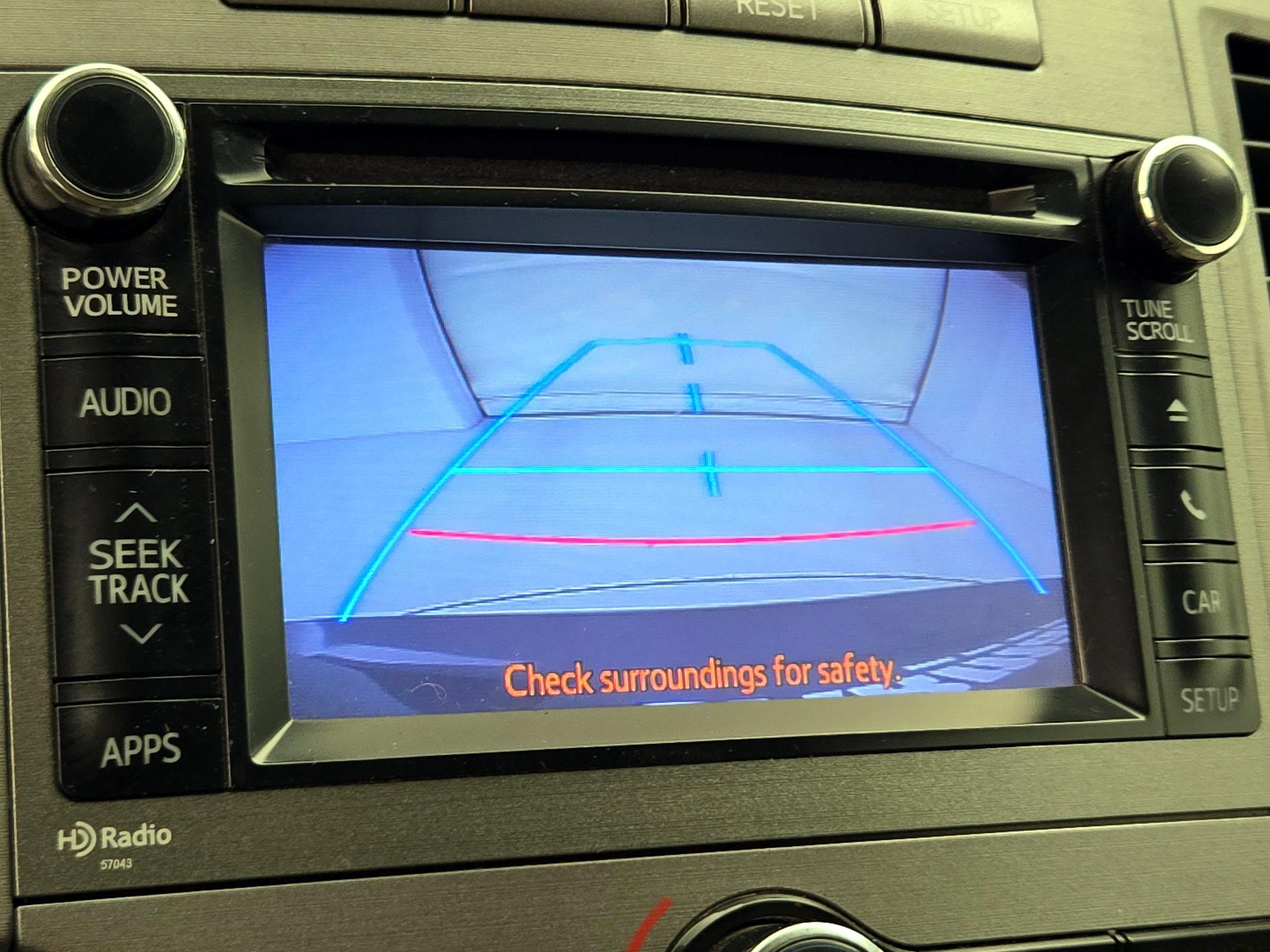 Thumbnail: 2014 Toyota Venza - 14