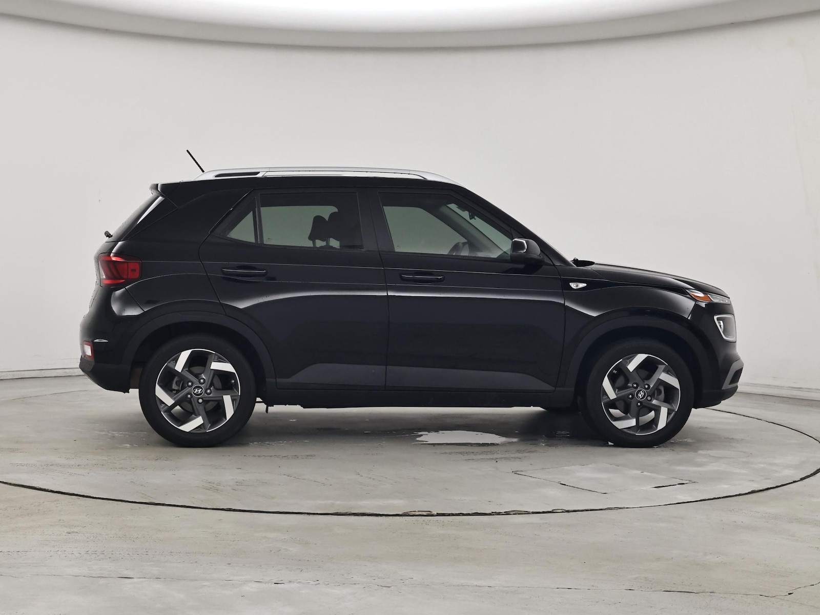 2024 Hyundai Venue SEL - Photo 8