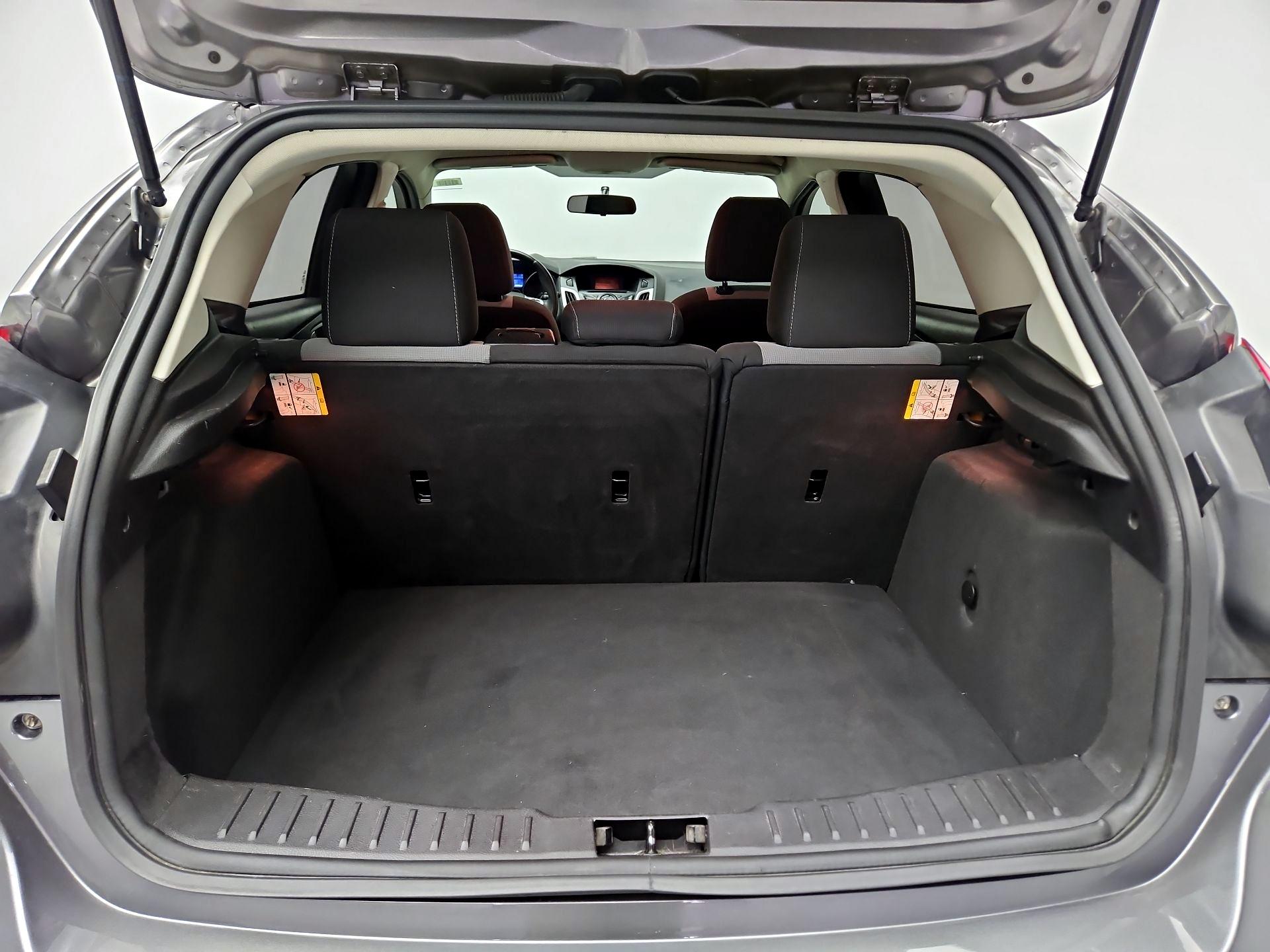 Thumbnail: 2014 Ford Focus - 19