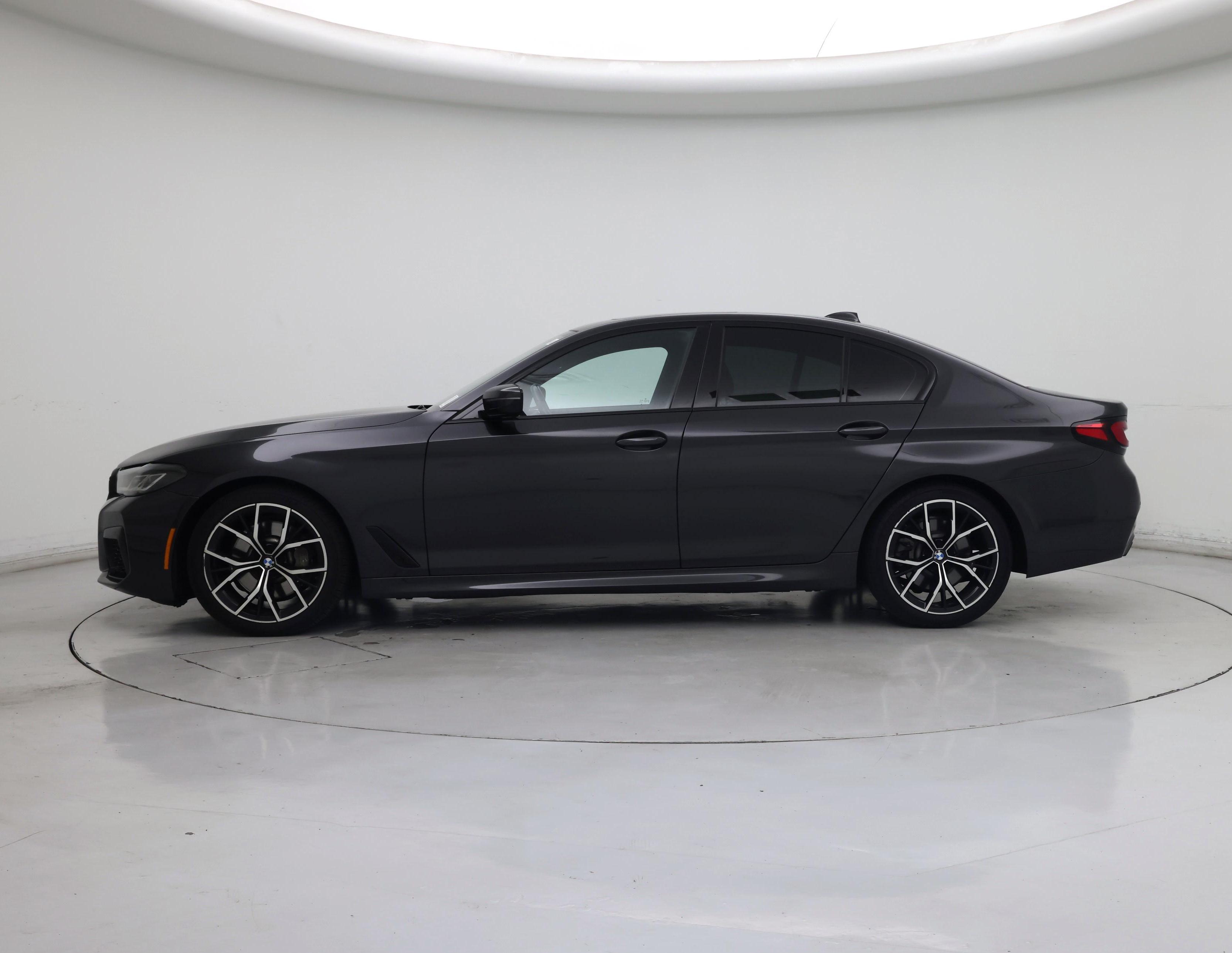 Thumbnail: 2022 BMW 5 Series - 3