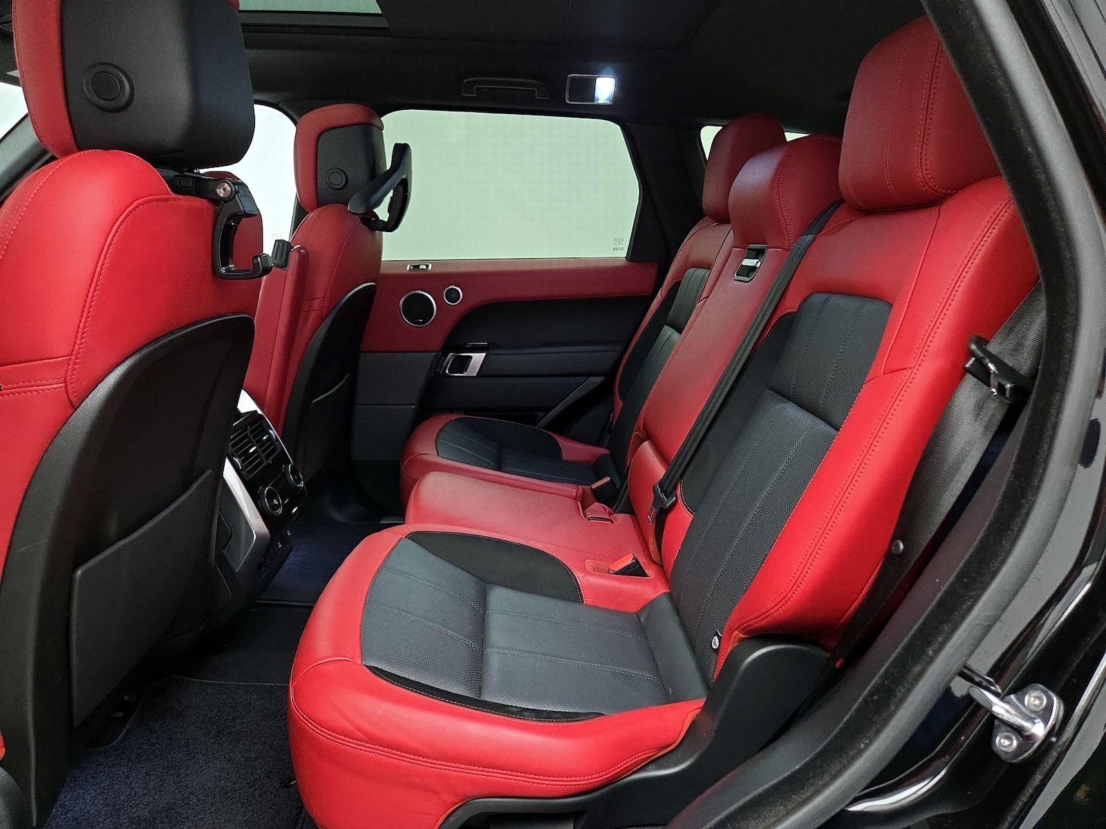 2021 Land Rover Range Rover Sport HST - Photo 22