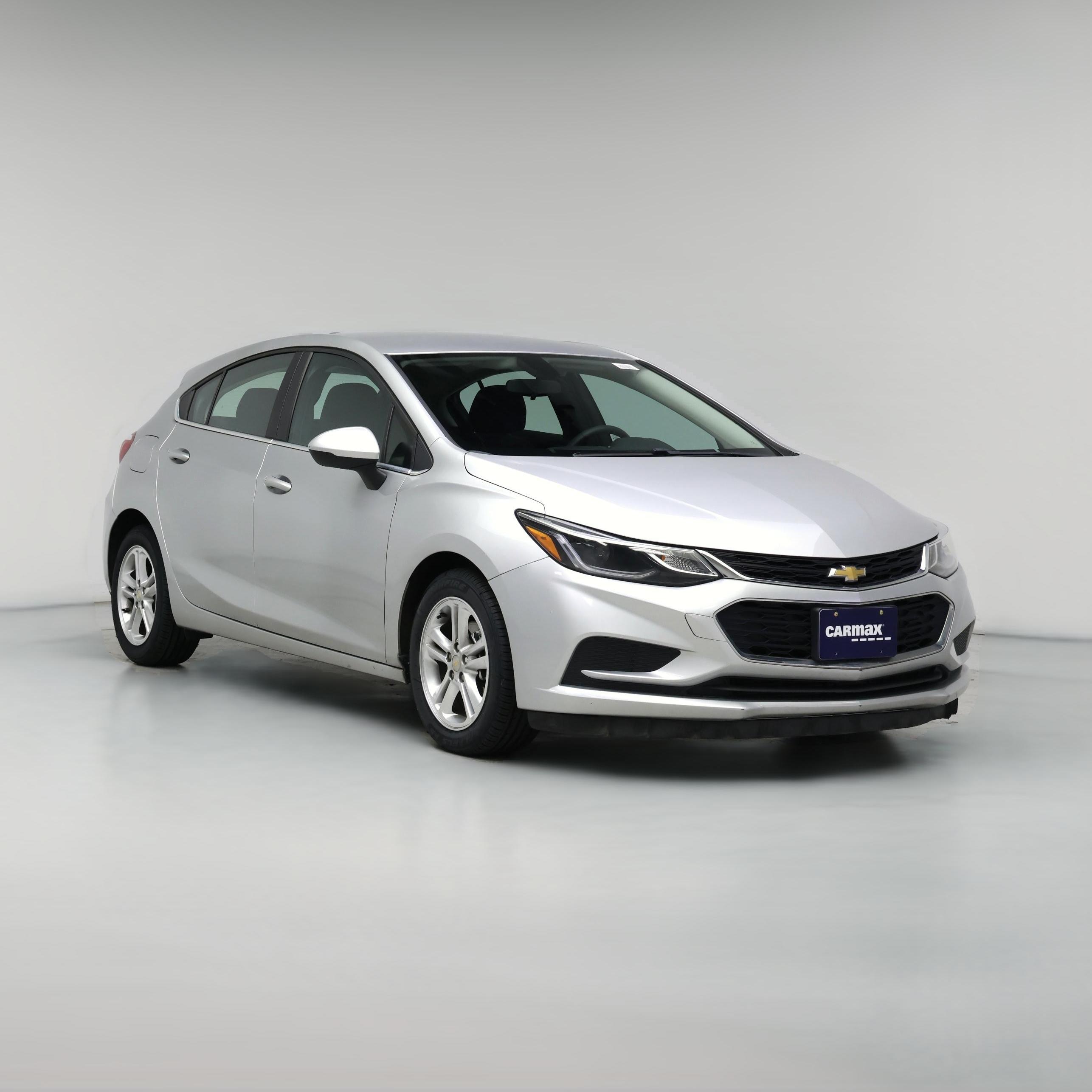 Thumbnail: 2017 Chevrolet Cruze - 1