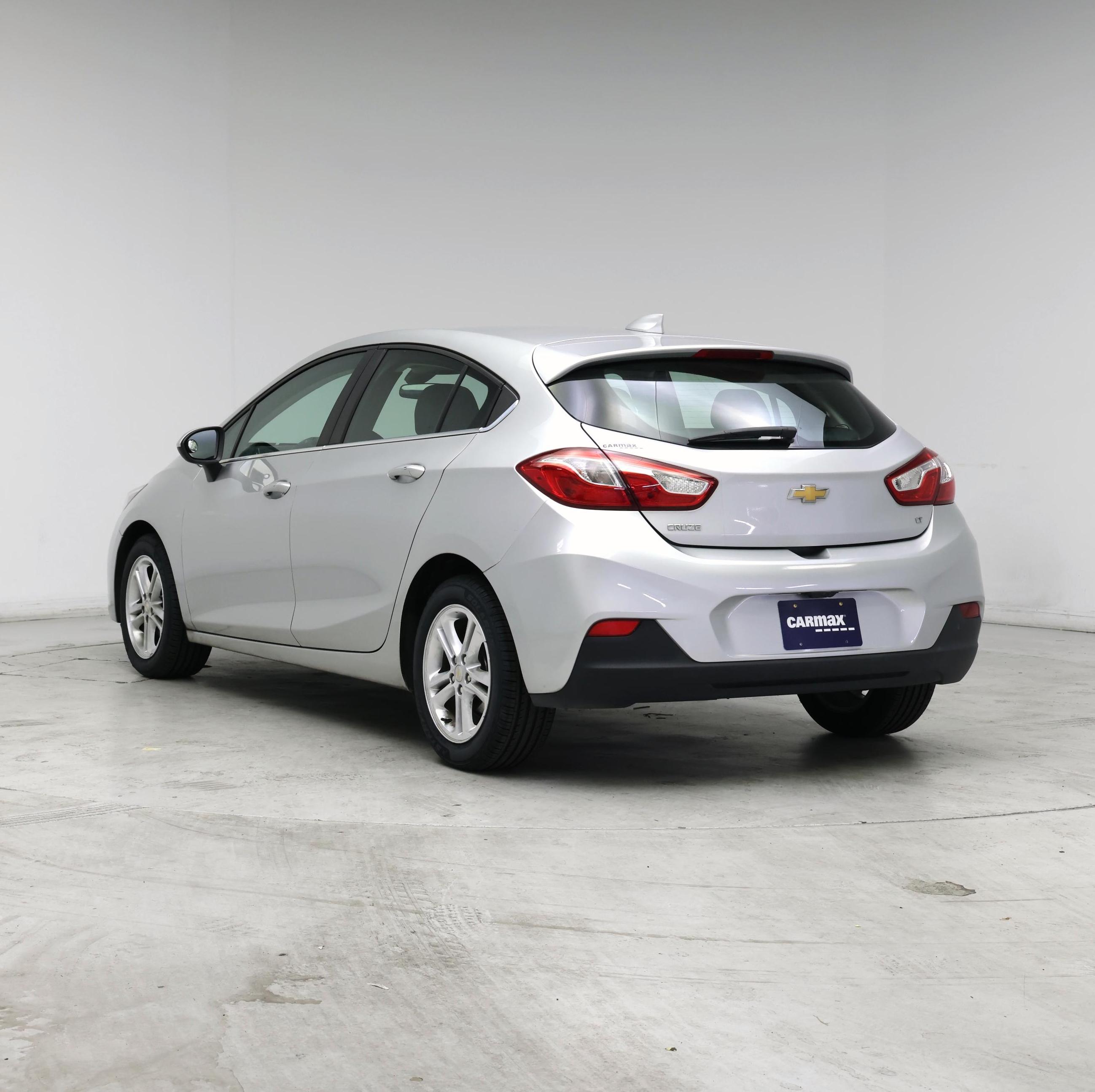 Thumbnail: 2017 Chevrolet Cruze - 2