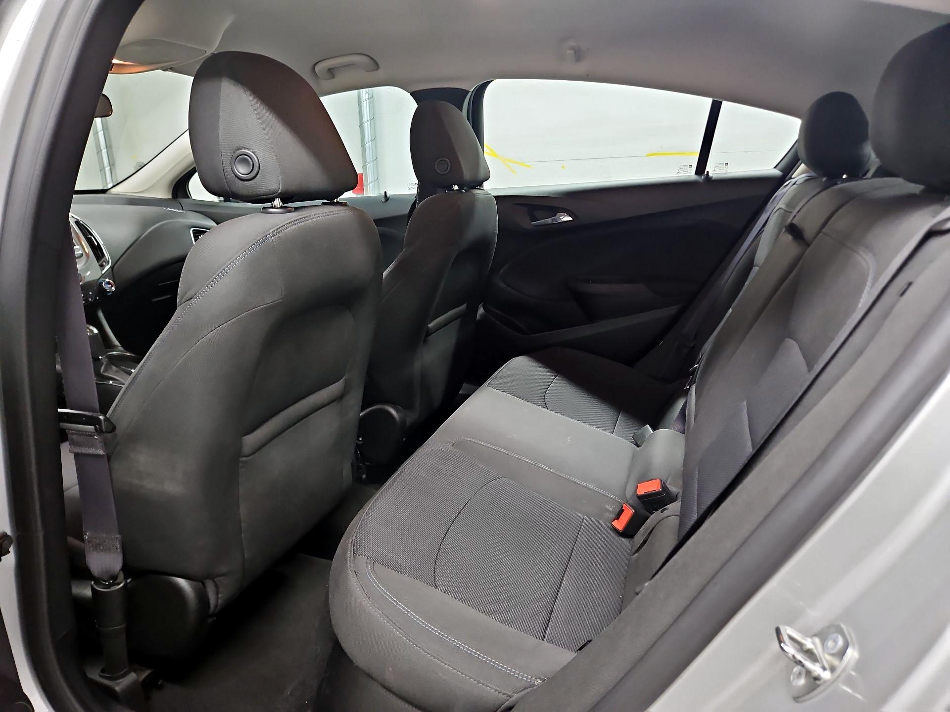Thumbnail: 2017 Chevrolet Cruze - 19