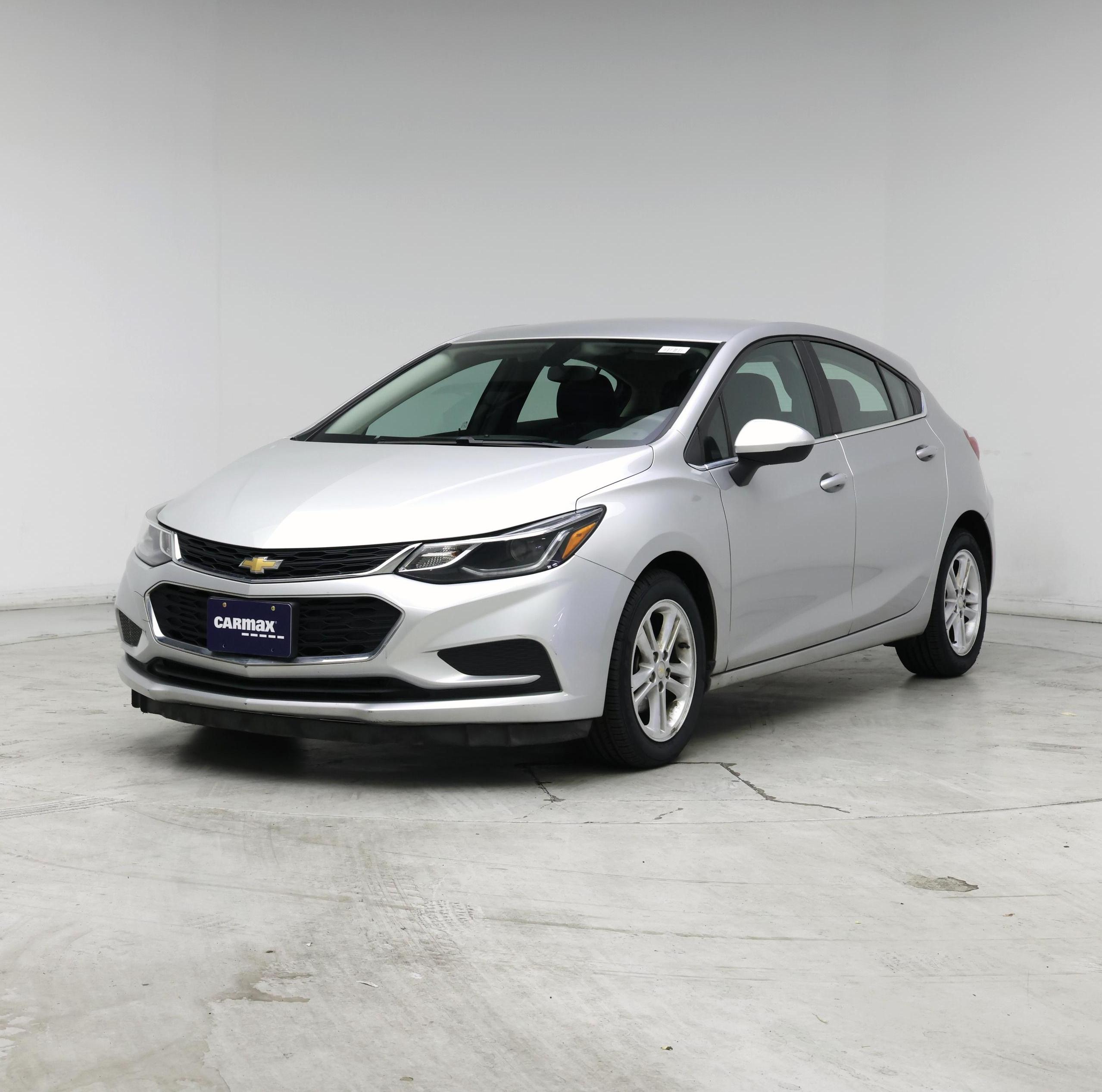 Thumbnail: 2017 Chevrolet Cruze - 4
