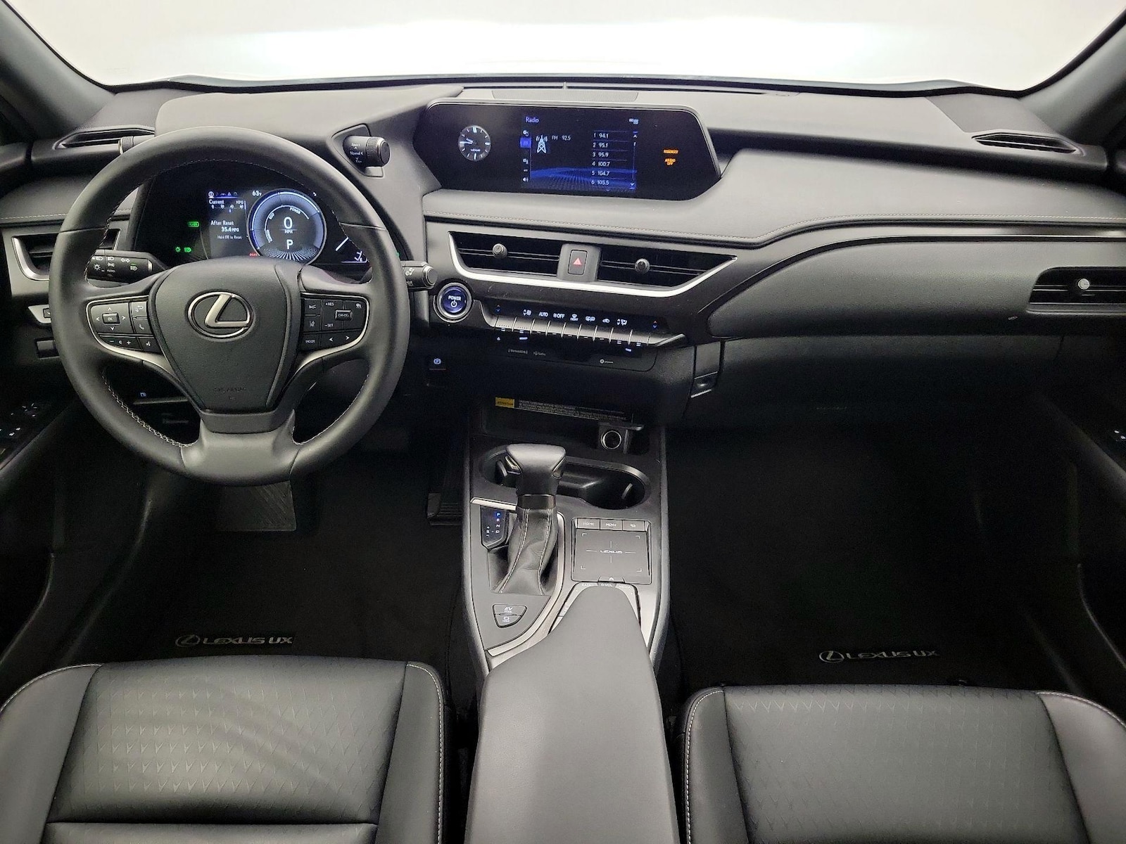2021 Lexus UX Hybrid 250h - Photo 10