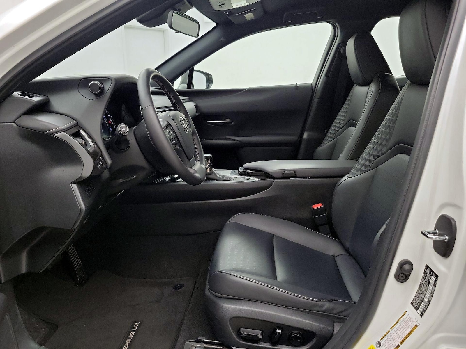 2021 Lexus UX Hybrid 250h - Photo 12