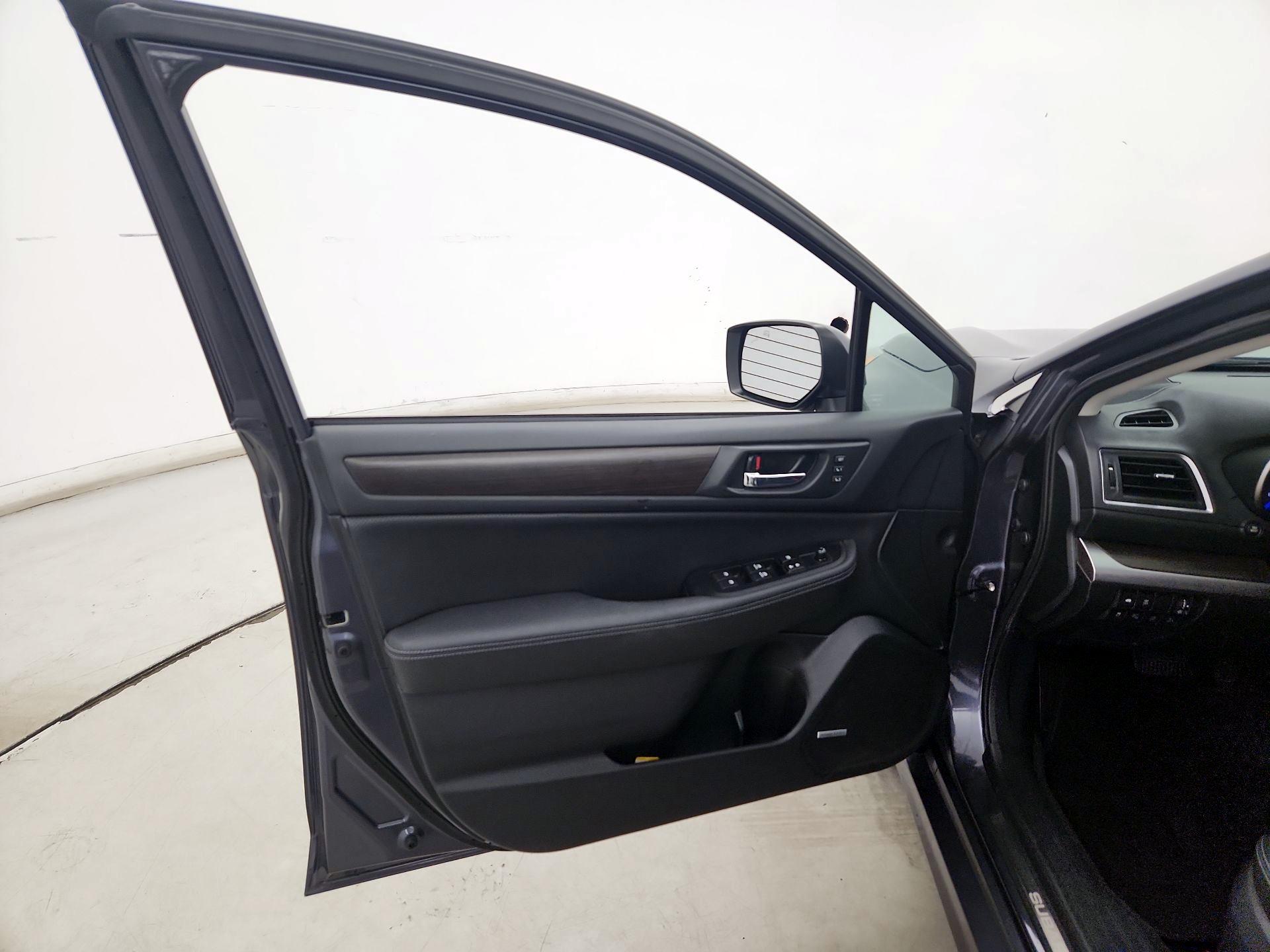 Thumbnail: 2015 Subaru Legacy - 12