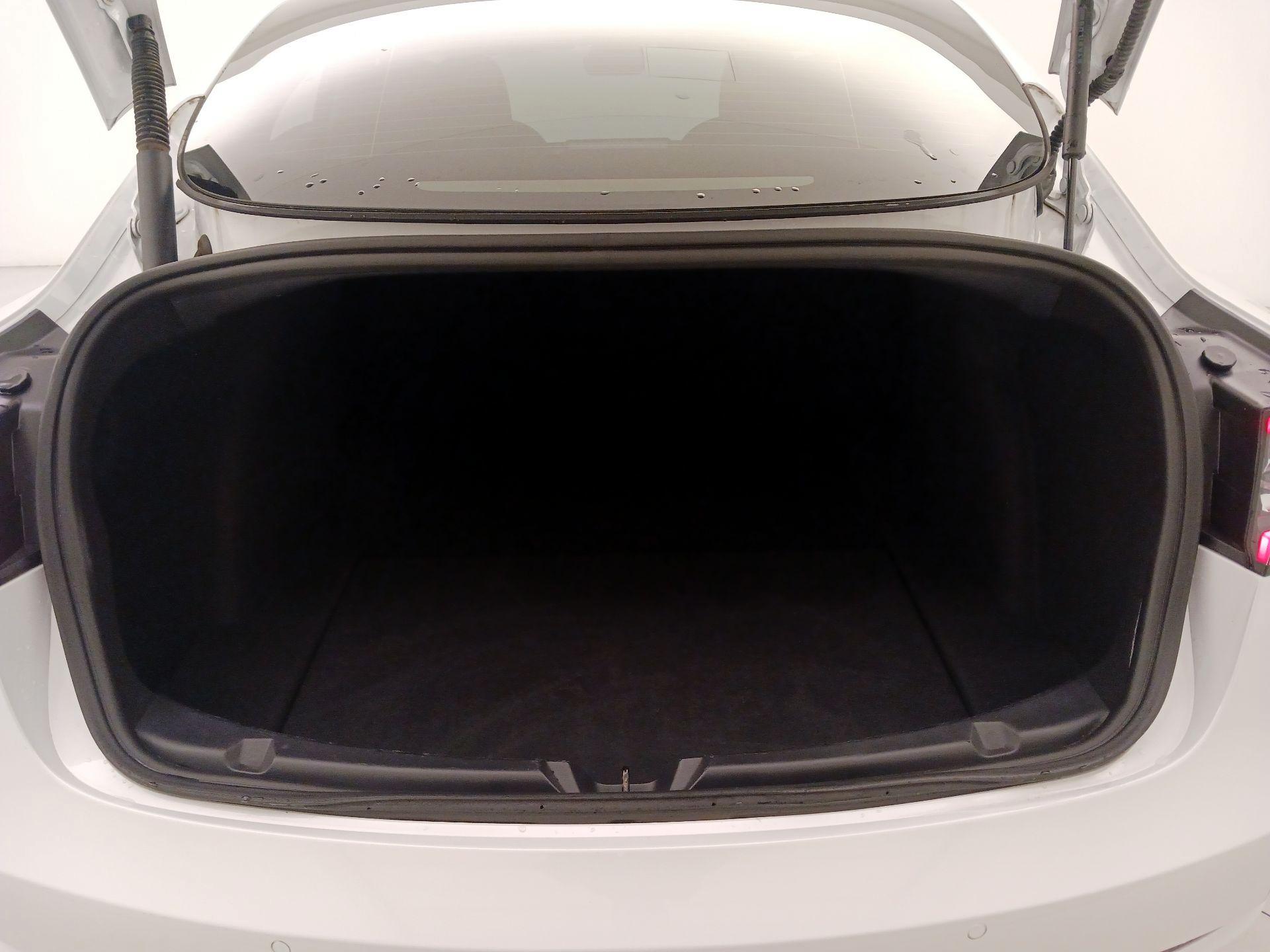Thumbnail: 2022 Tesla Model 3 - 19