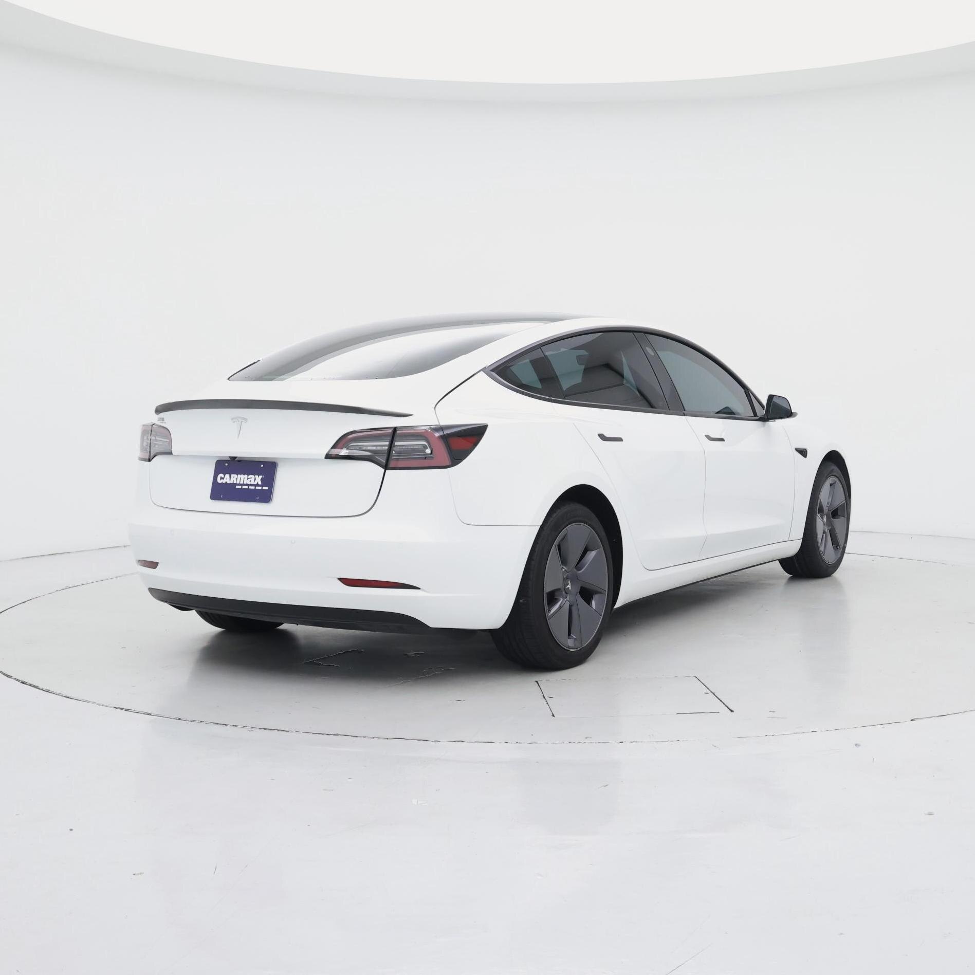 Thumbnail: 2022 Tesla Model 3 - 8