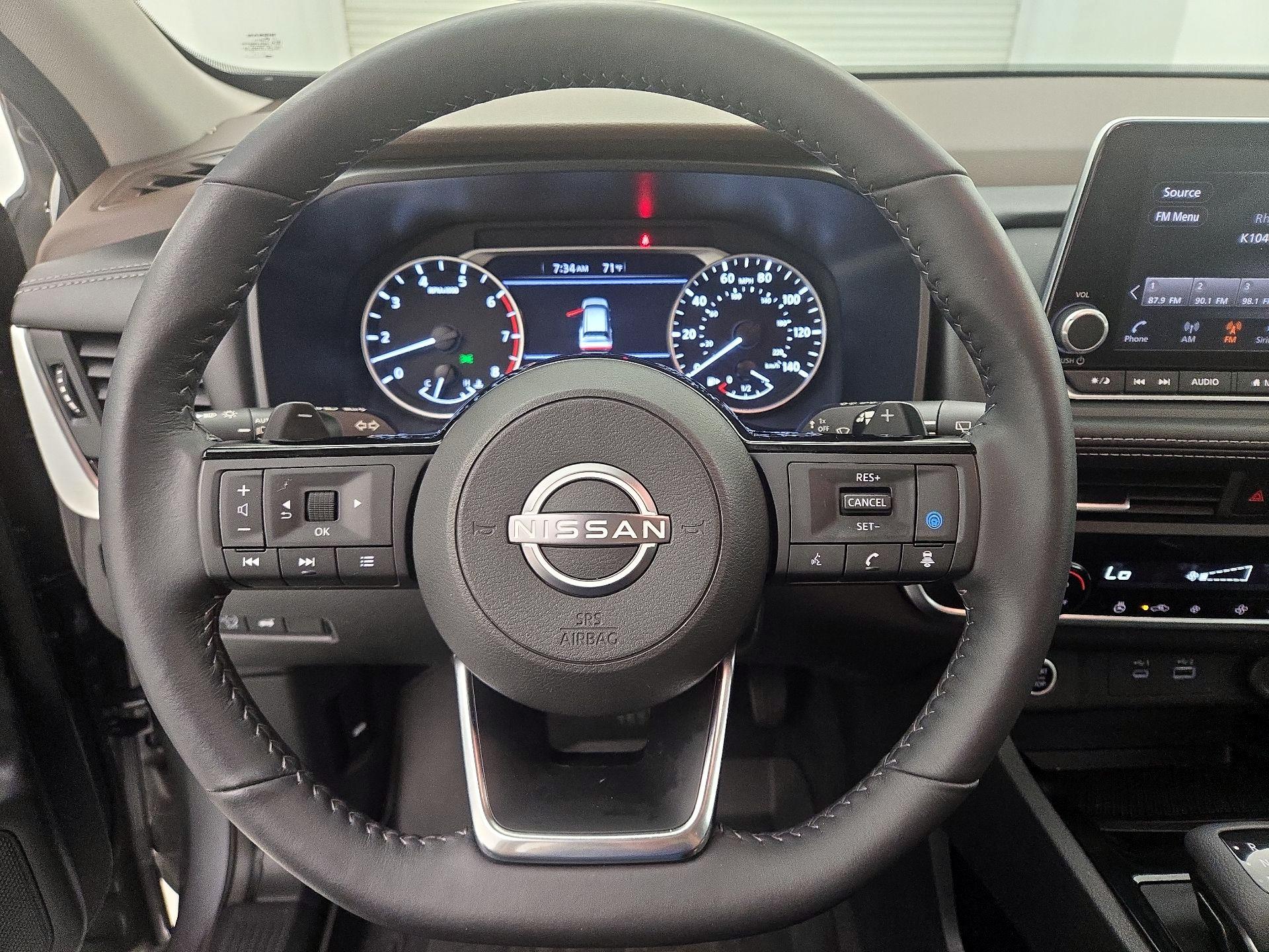 Thumbnail: 2023 Nissan Rogue - 10