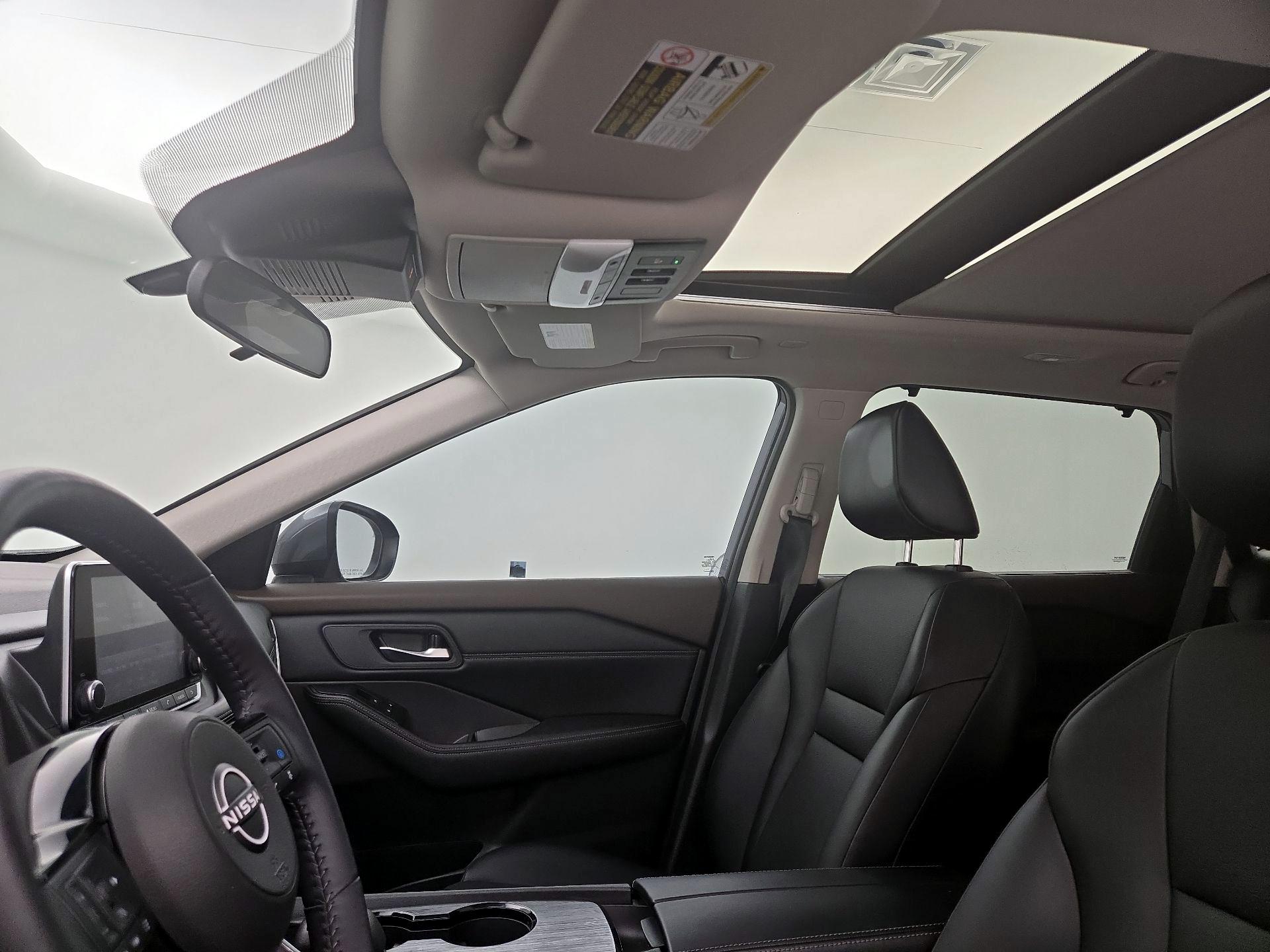 Thumbnail: 2023 Nissan Rogue - 19
