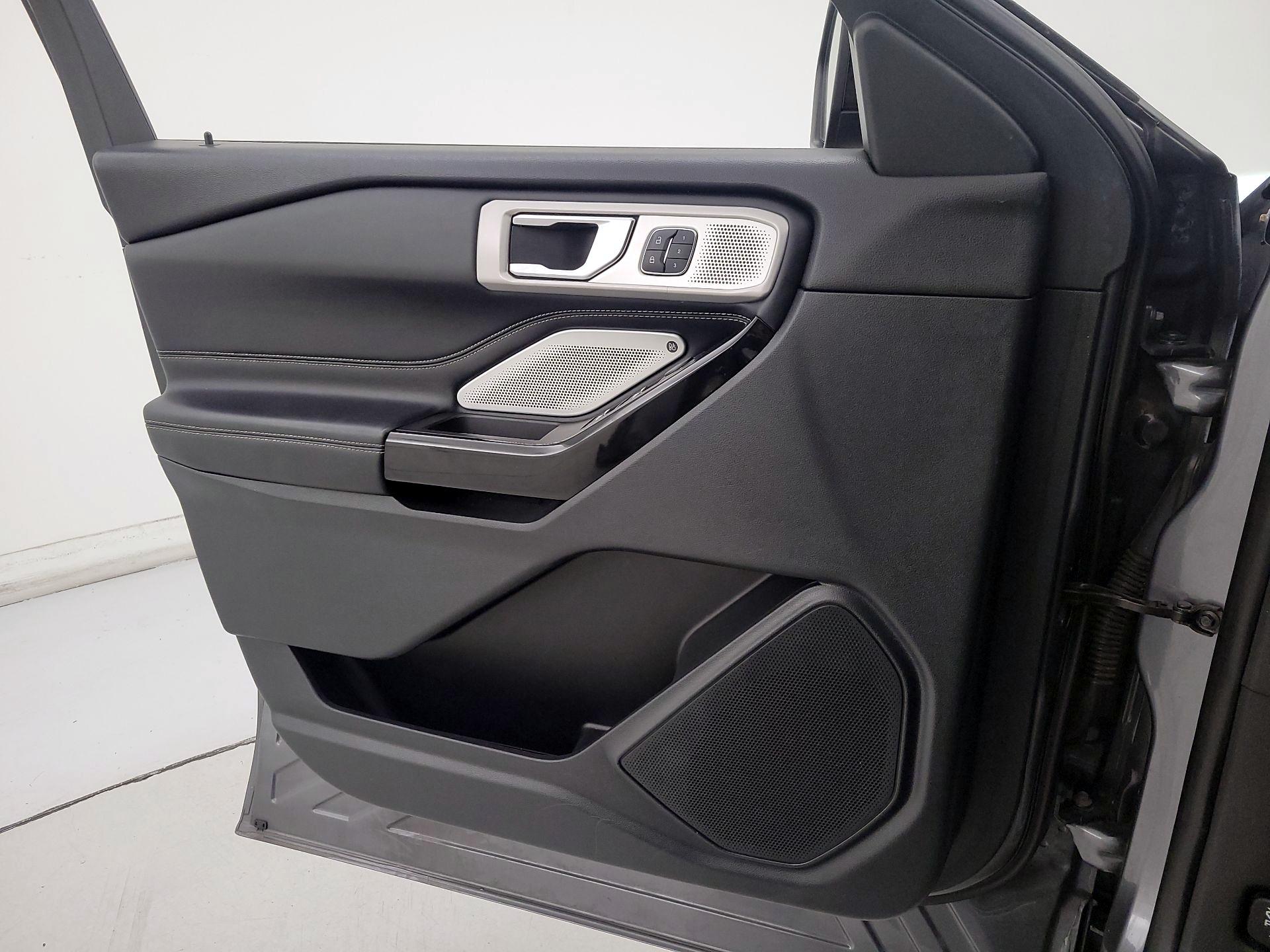 Thumbnail: 2021 Ford Explorer - 12