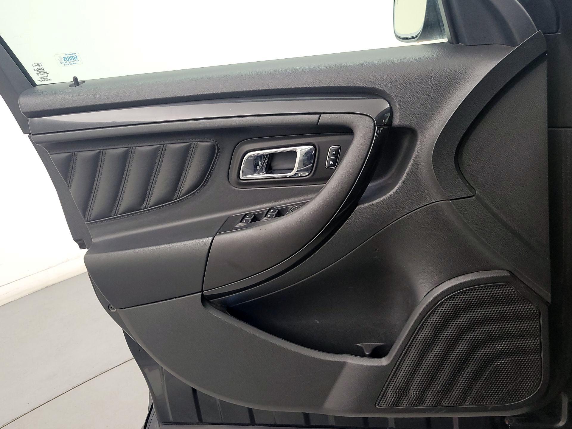 Thumbnail: 2015 Ford Taurus - 12