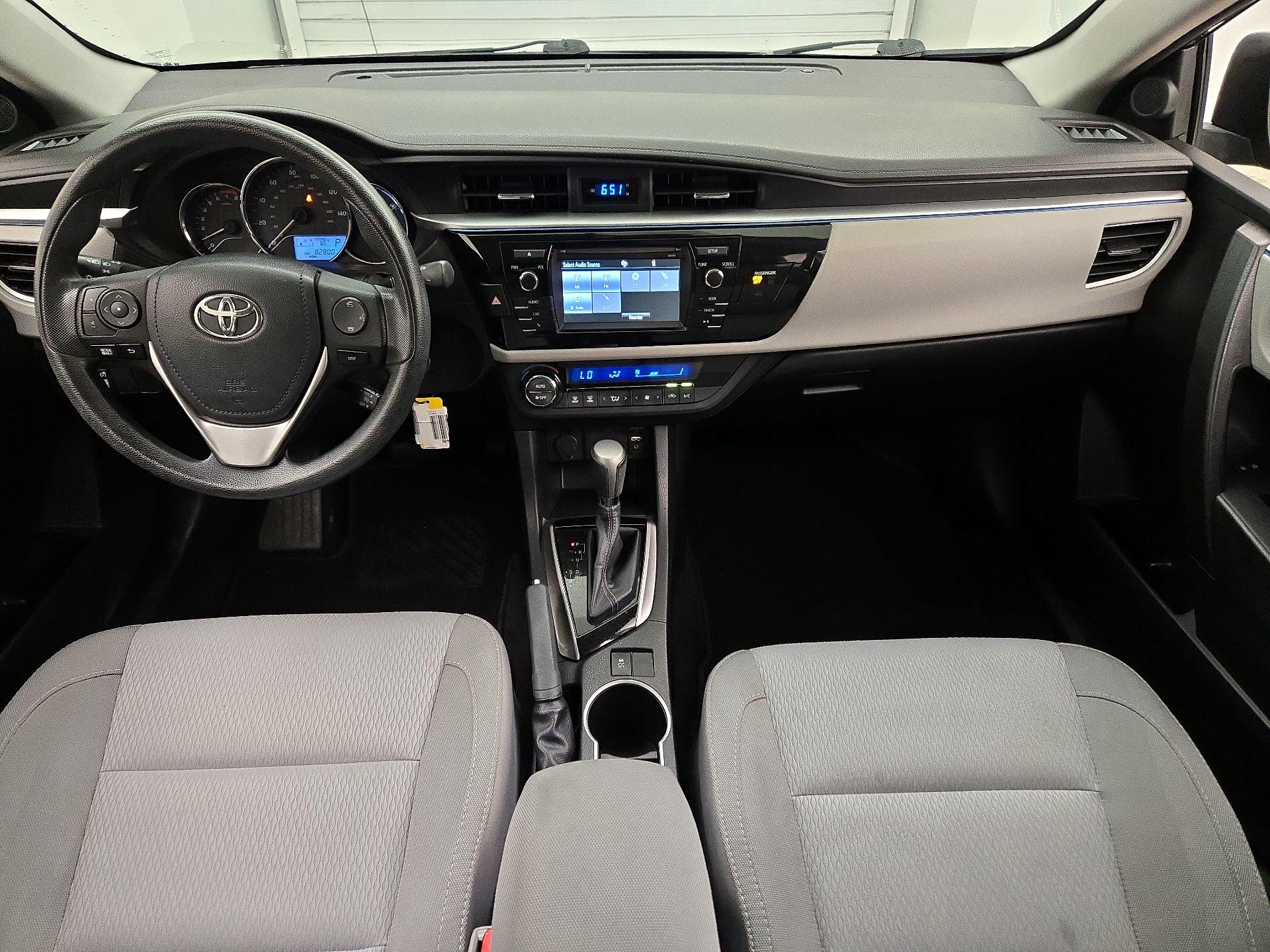 Thumbnail: 2015 Toyota Corolla - 9