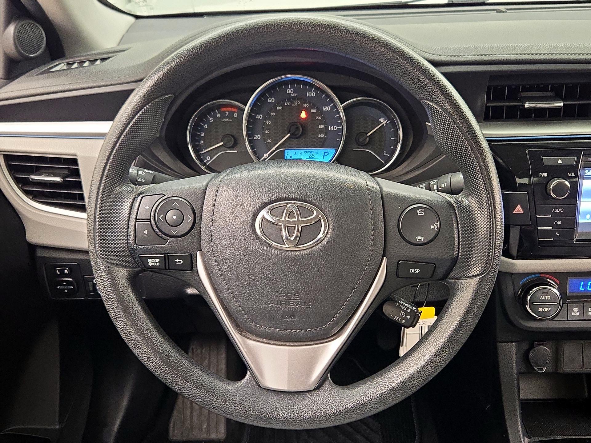 Thumbnail: 2015 Toyota Corolla - 10