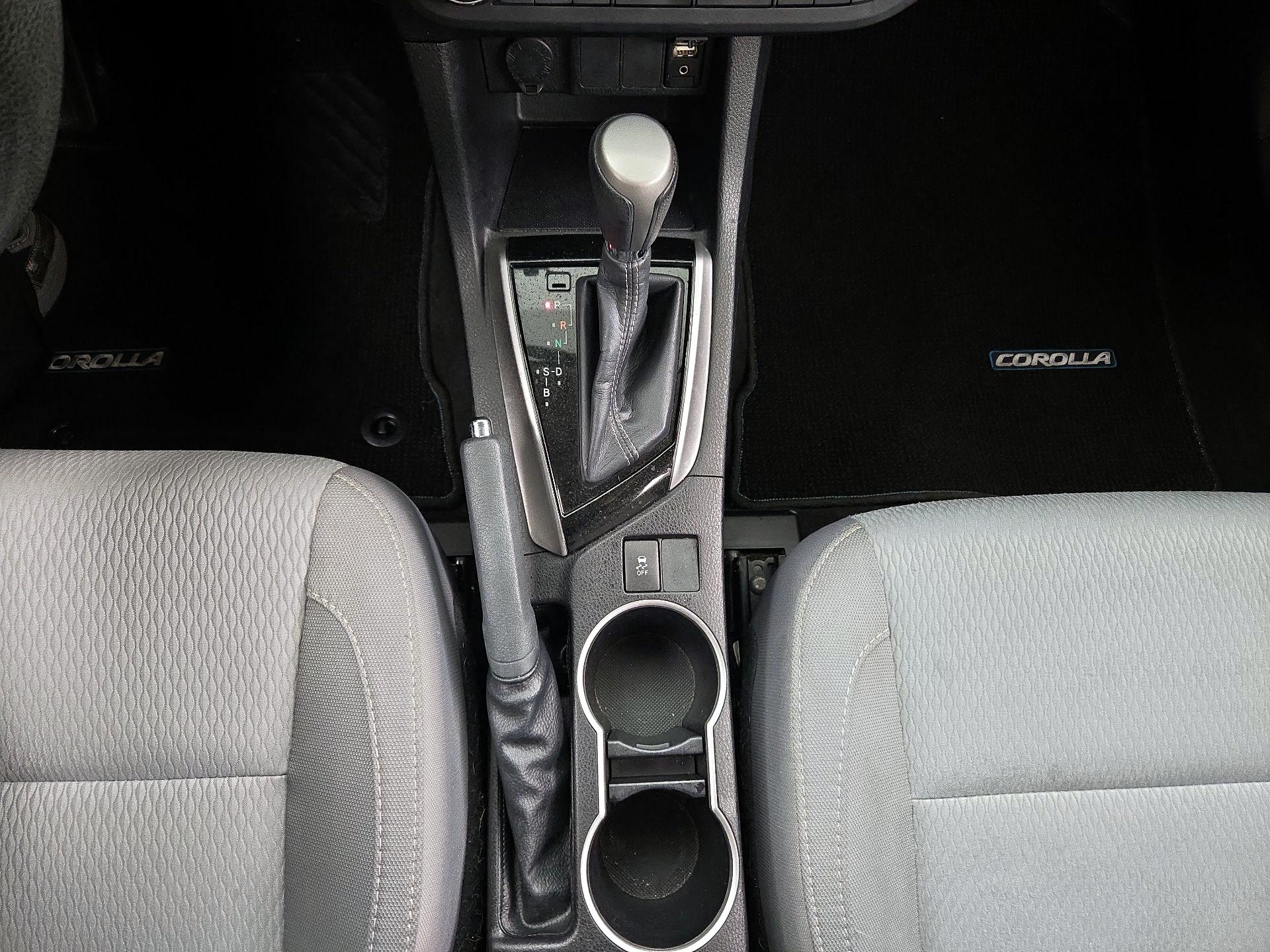 Thumbnail: 2015 Toyota Corolla - 16