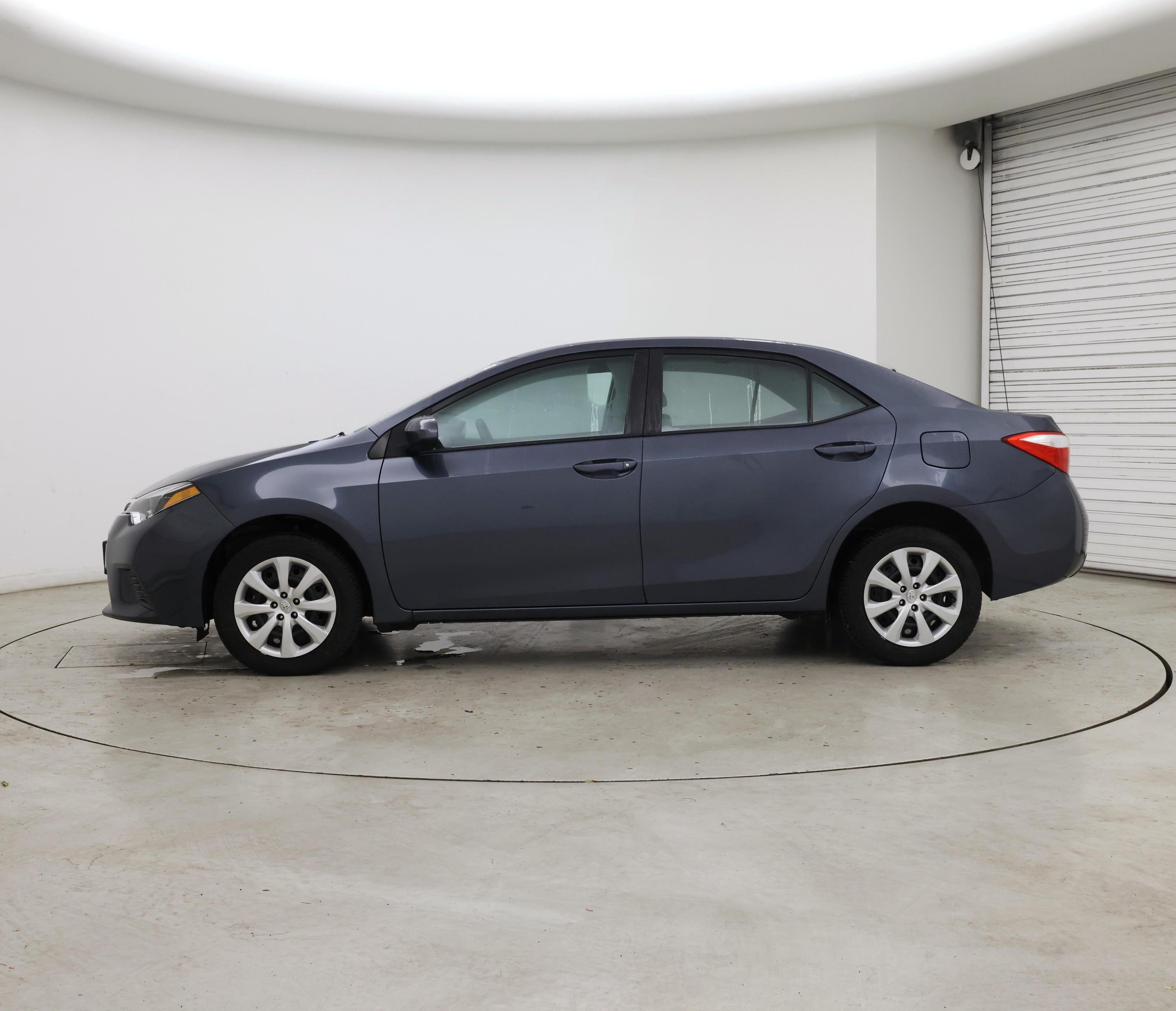 Thumbnail: 2015 Toyota Corolla - 3