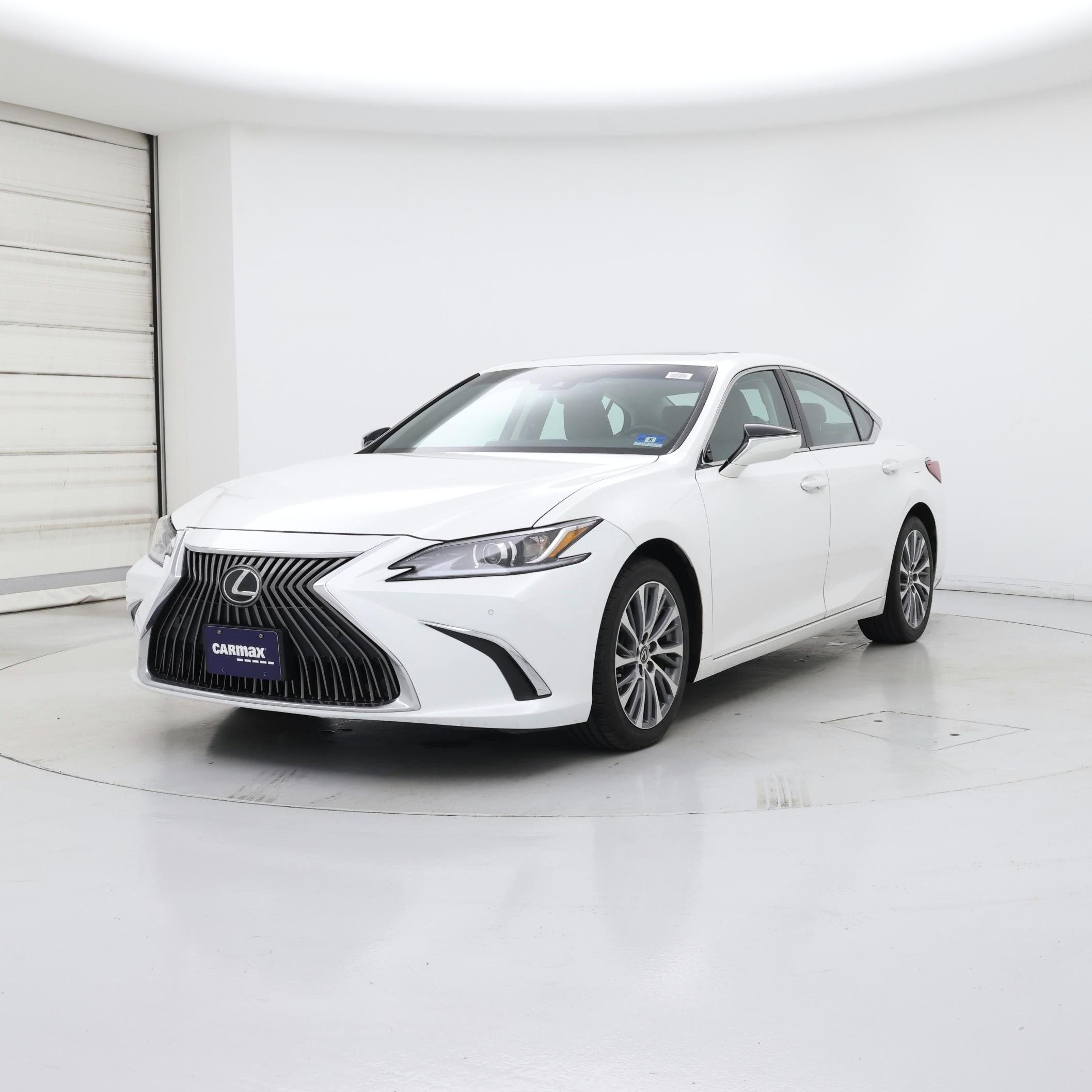 Thumbnail: 2019 Lexus ES - 4