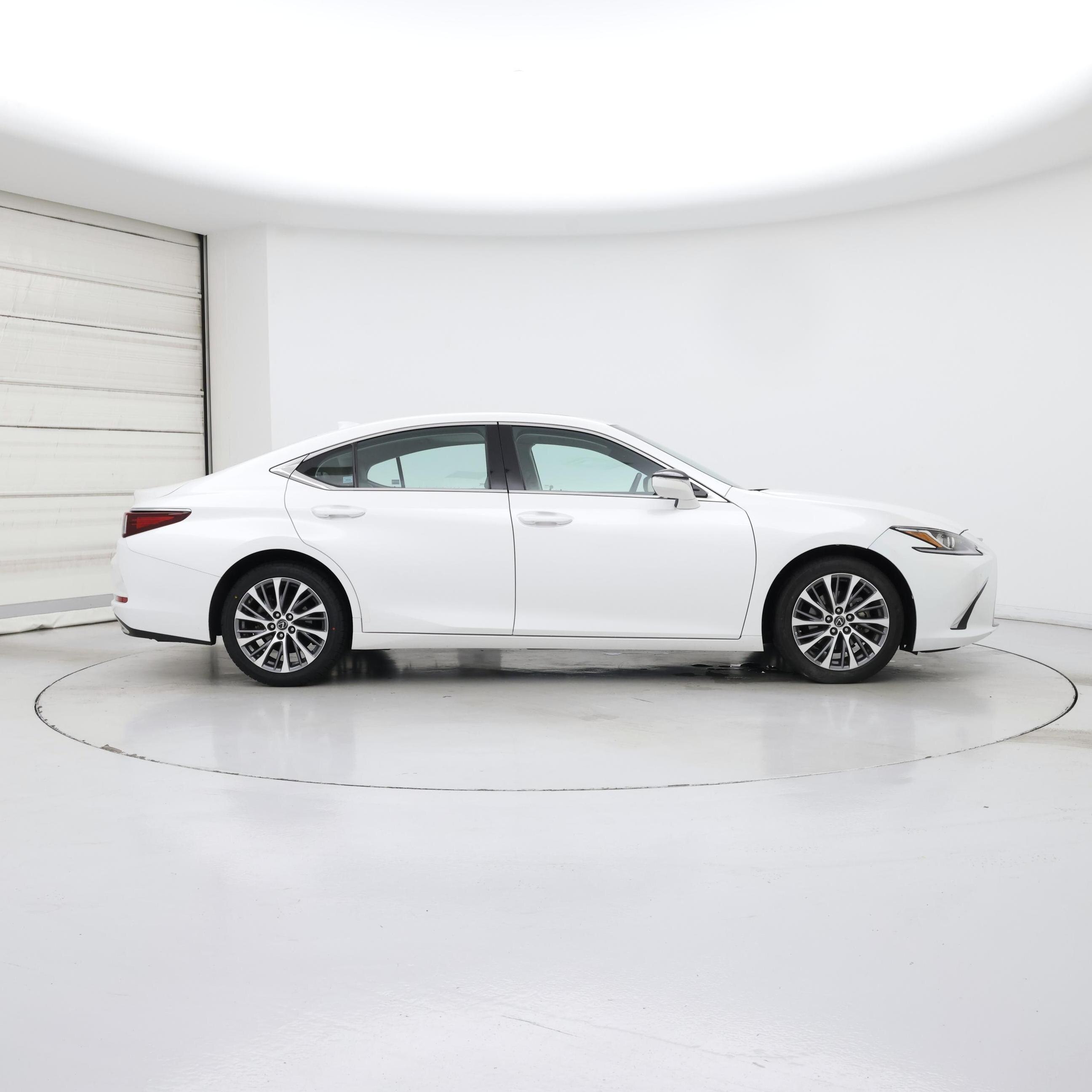 Thumbnail: 2019 Lexus ES - 7
