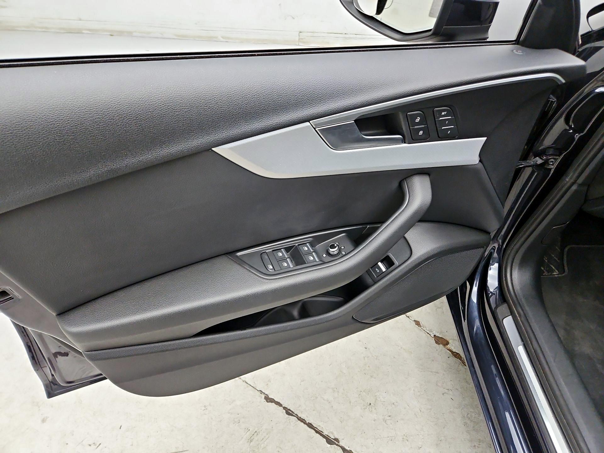 Thumbnail: 2017 Audi A4 - 12