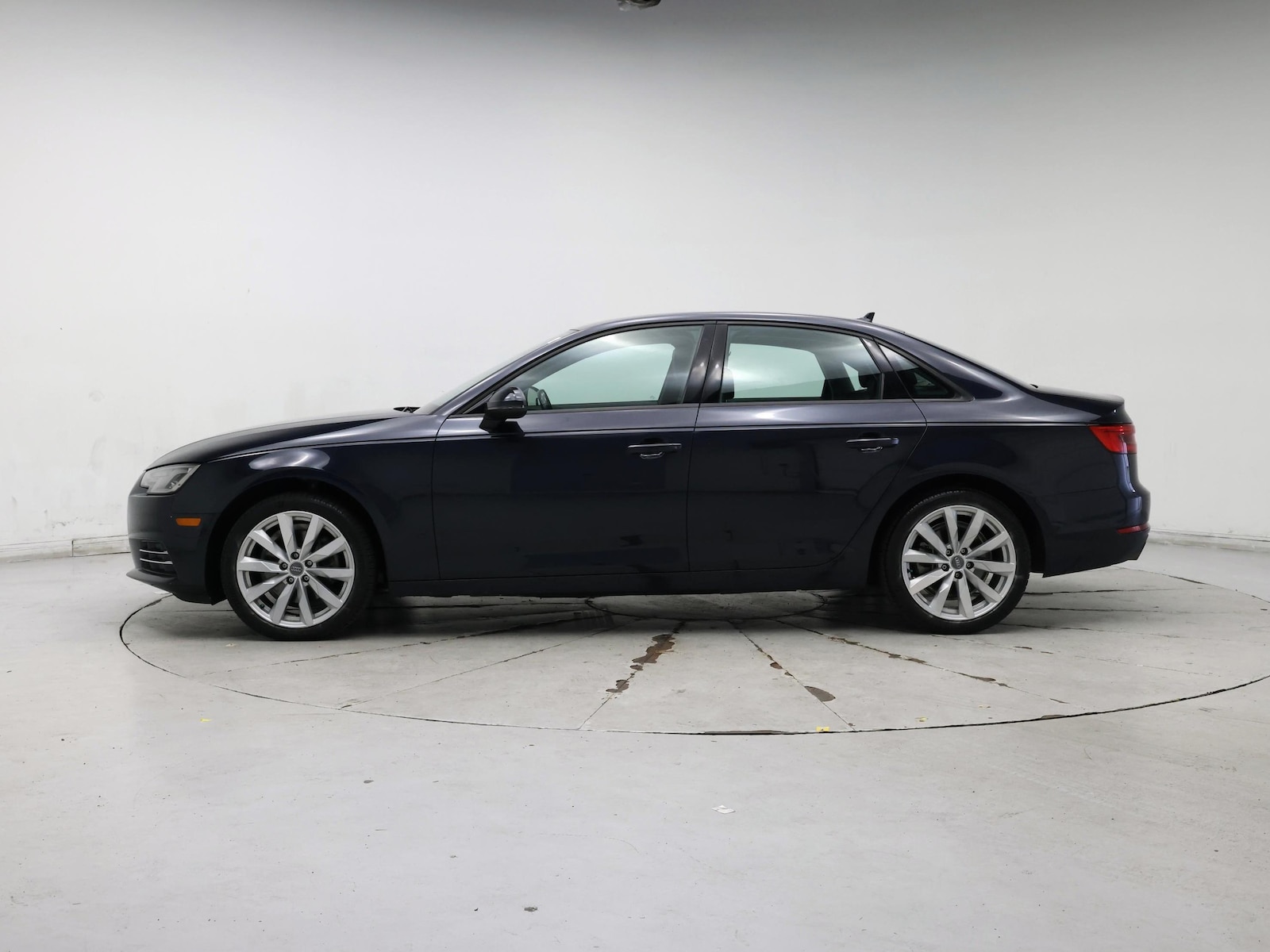 2017 Audi A4 Premium - Photo 4