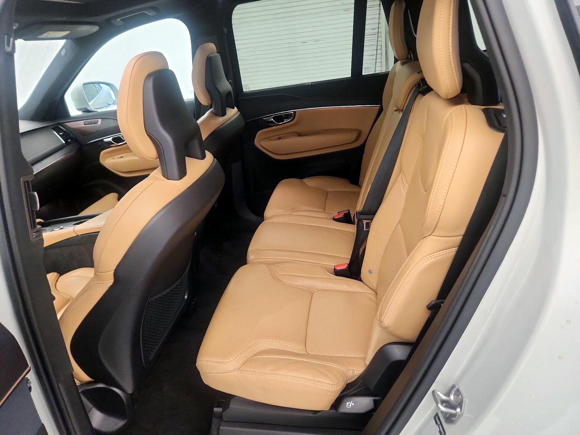 Thumbnail: 2021 Volvo XC90 - 17