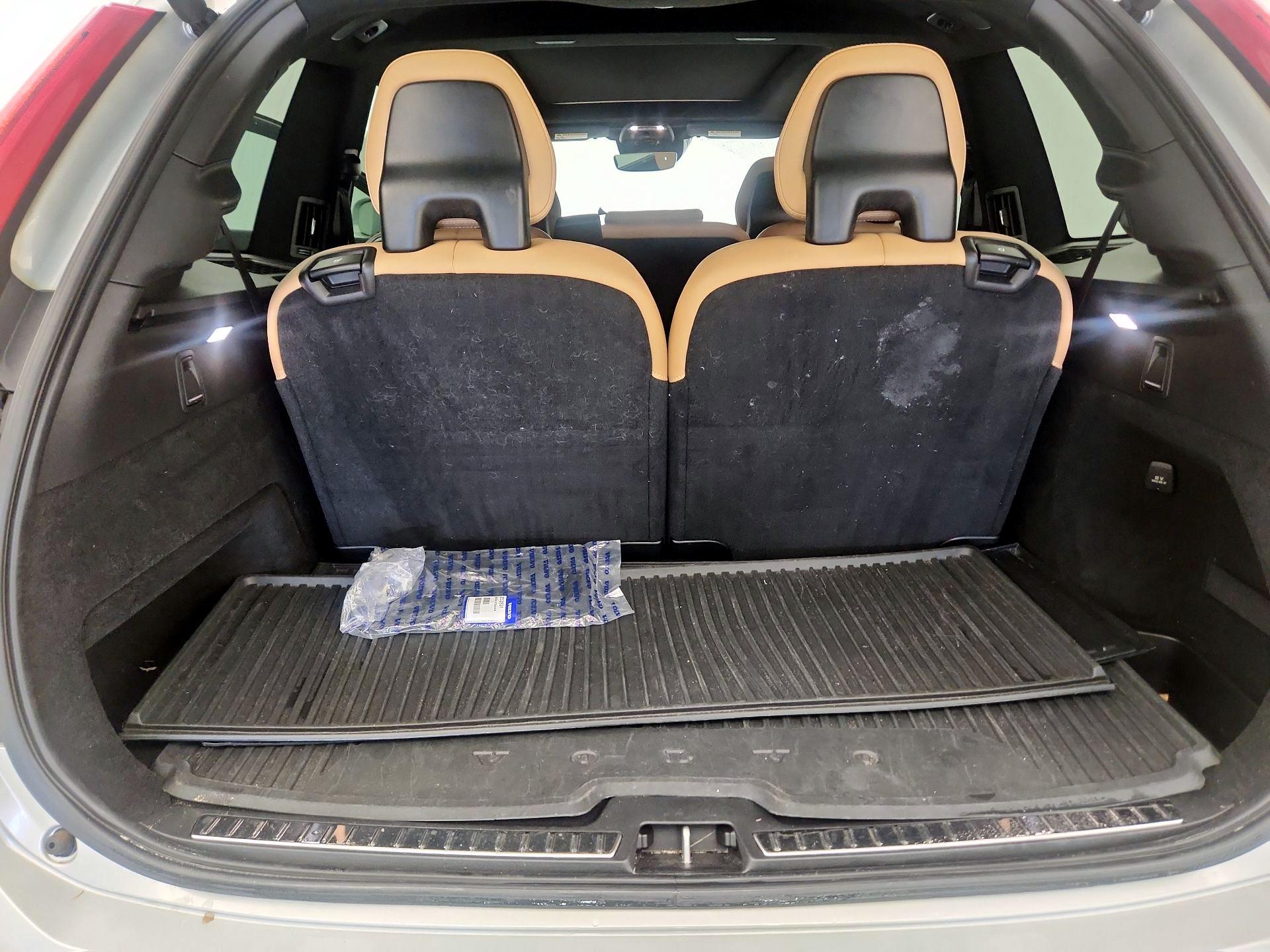 Thumbnail: 2021 Volvo XC90 - 18