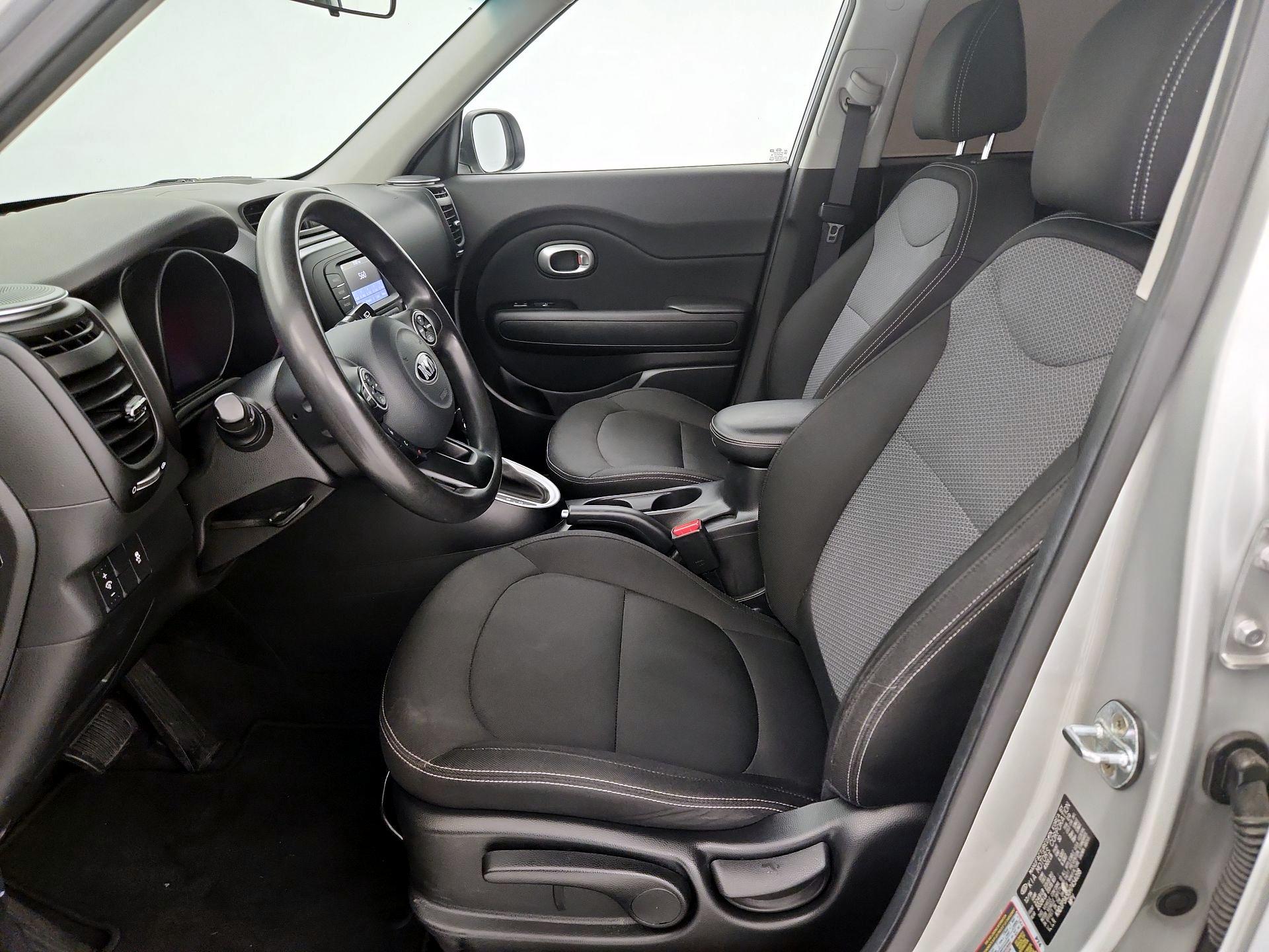 Thumbnail: 2017 Kia Soul - 11