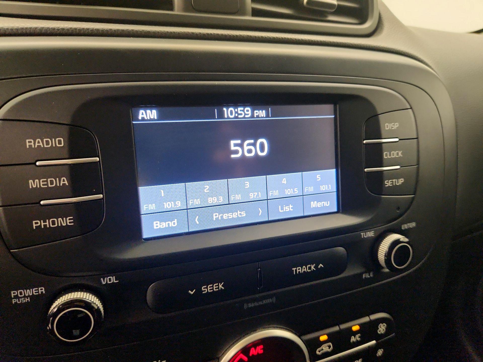 Thumbnail: 2017 Kia Soul - 15