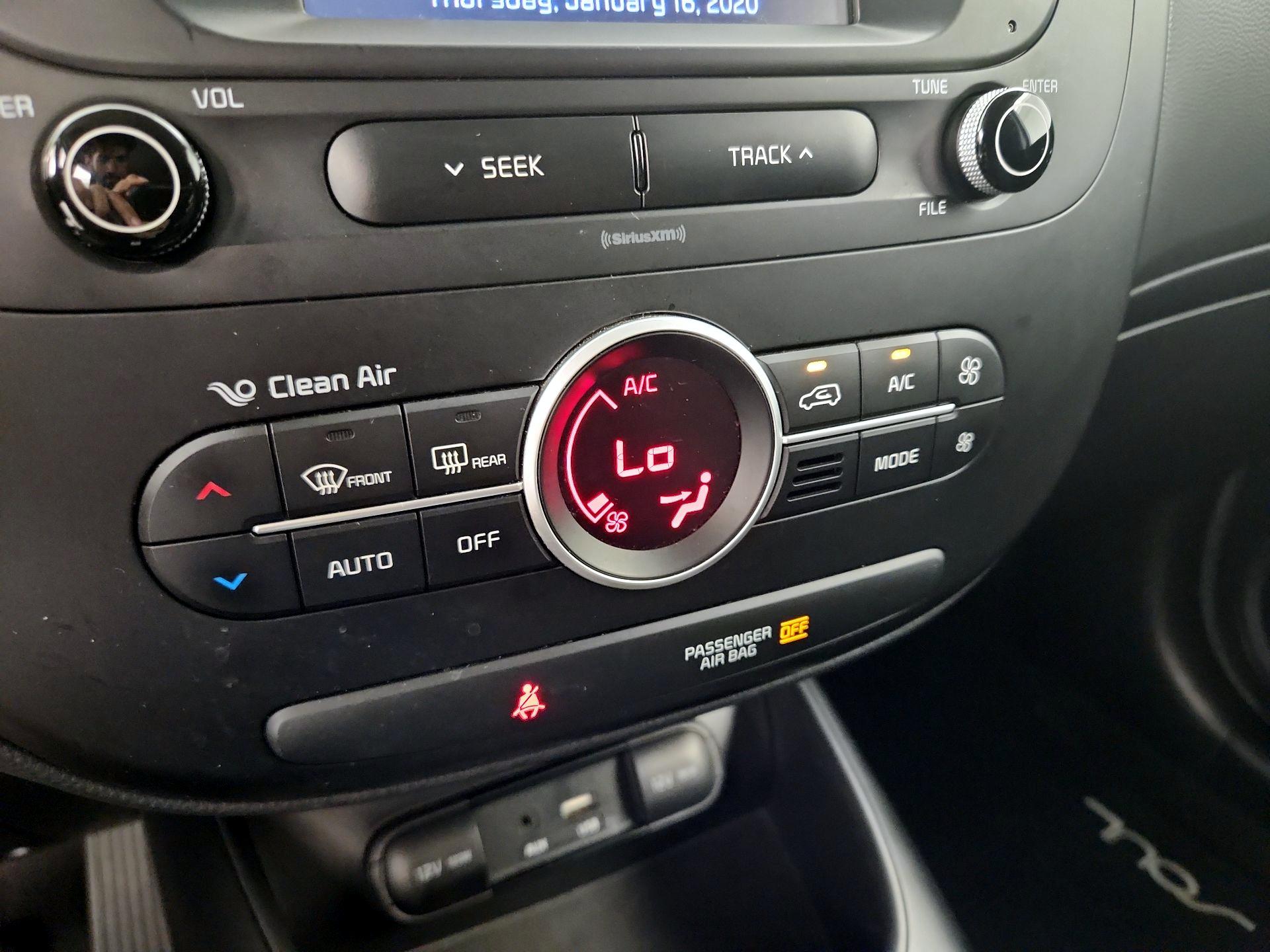 Thumbnail: 2017 Kia Soul - 16