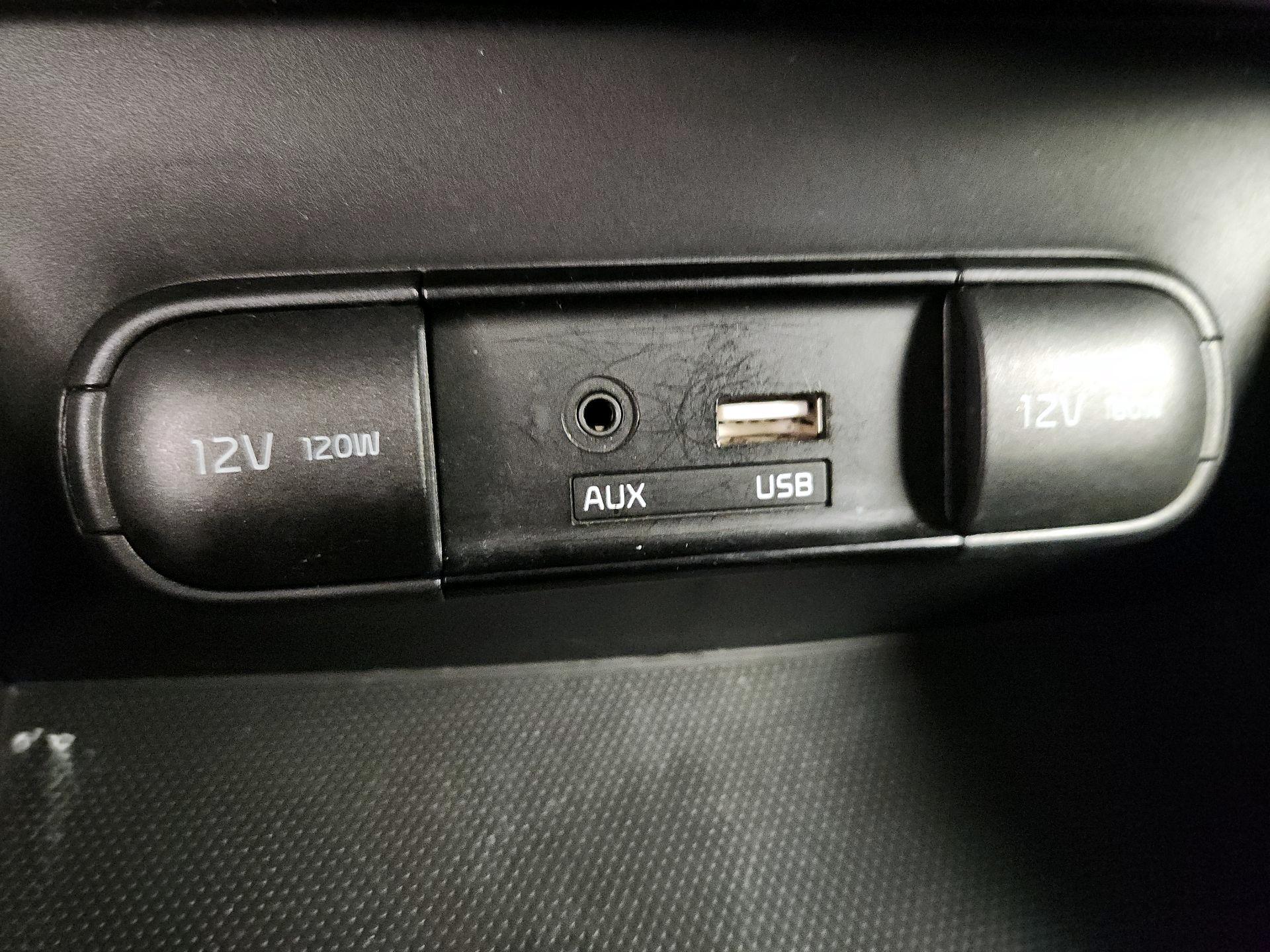 Thumbnail: 2017 Kia Soul - 18